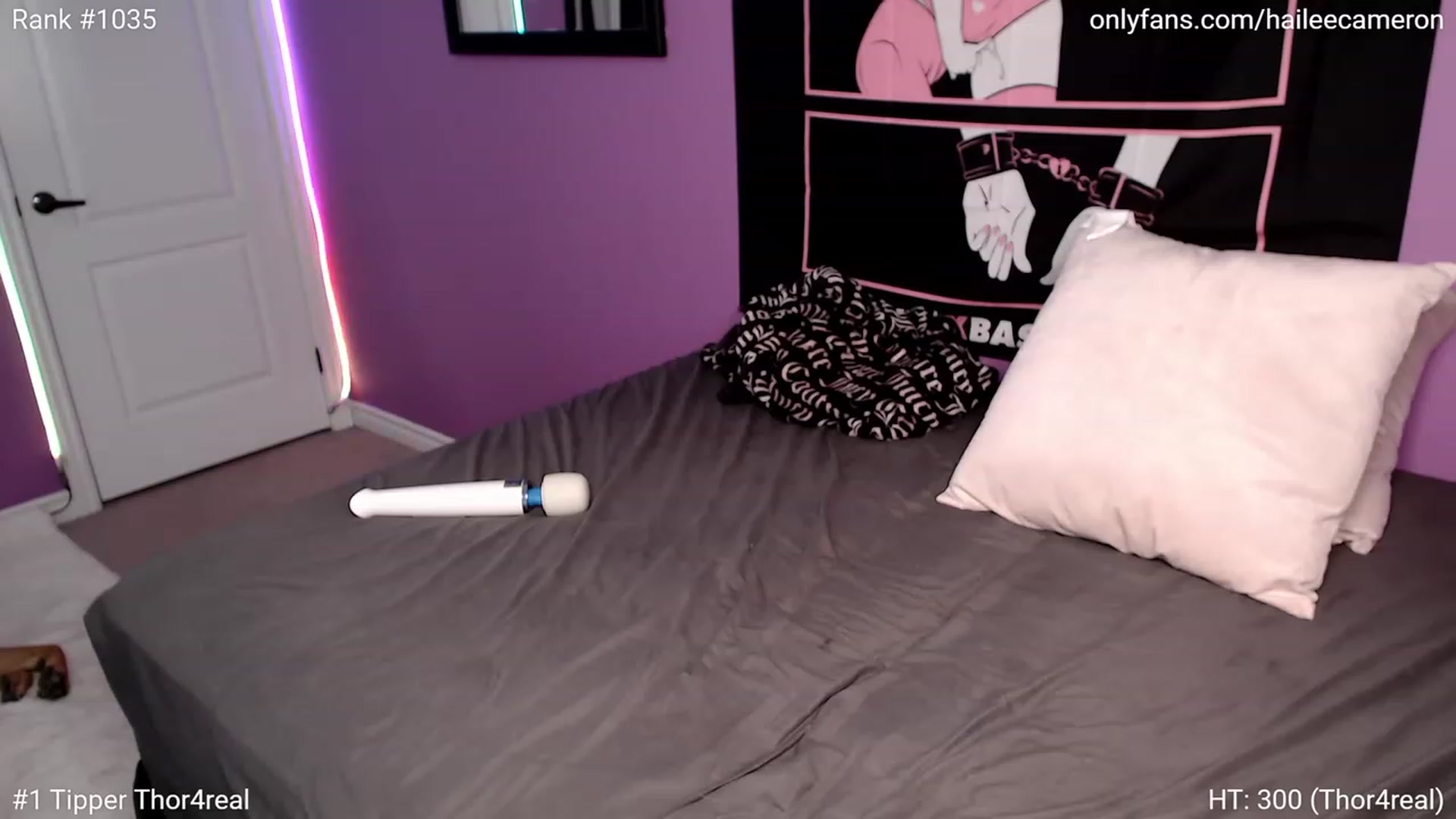 Gallery image thumbnail from HaileeCameron's myfreecams stream on, 11/17/2022, 04:51 image 4 of 20