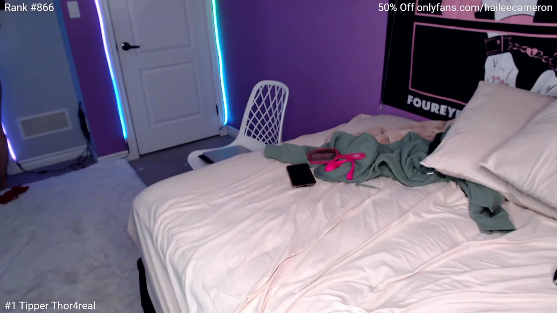Gallery image thumbnail from HaileeCameron's myfreecams stream on, 12/28/2022, 08:48 image 8 of 20