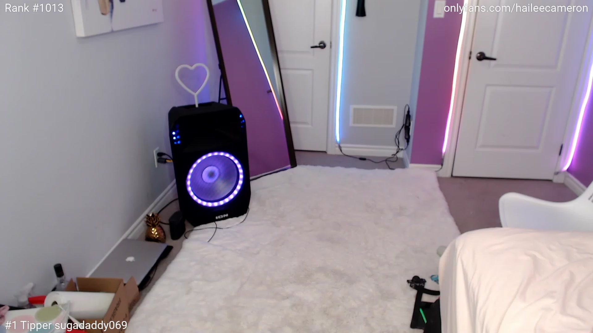 Gallery image thumbnail from HaileeCameron's myfreecams stream on, 01/15/2023, 12:55 image 16 of 20