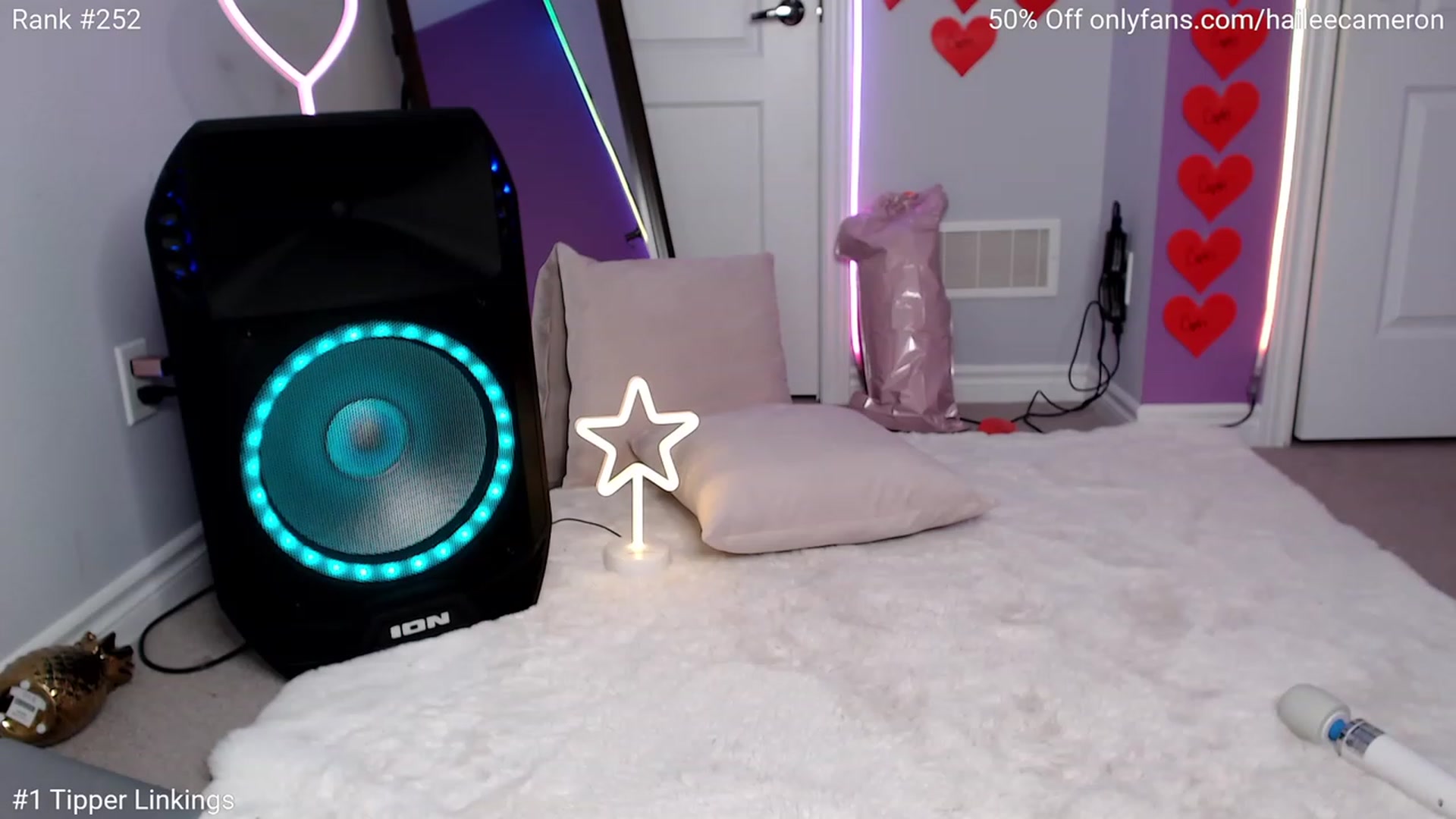 Gallery image thumbnail from HaileeCameron's myfreecams stream on, 02/05/2023, 11:27 image 18 of 20