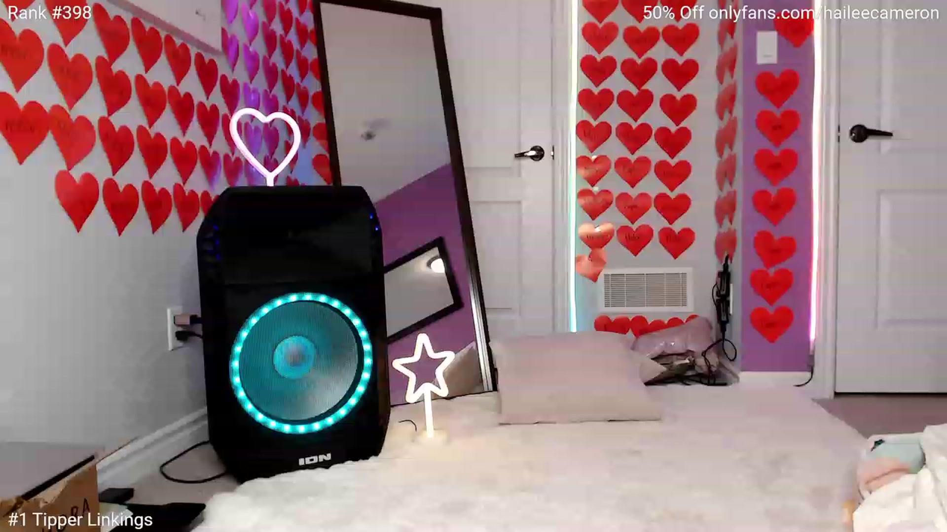Gallery image thumbnail from HaileeCameron's myfreecams stream on, 02/12/2023, 08:09 image 7 of 20