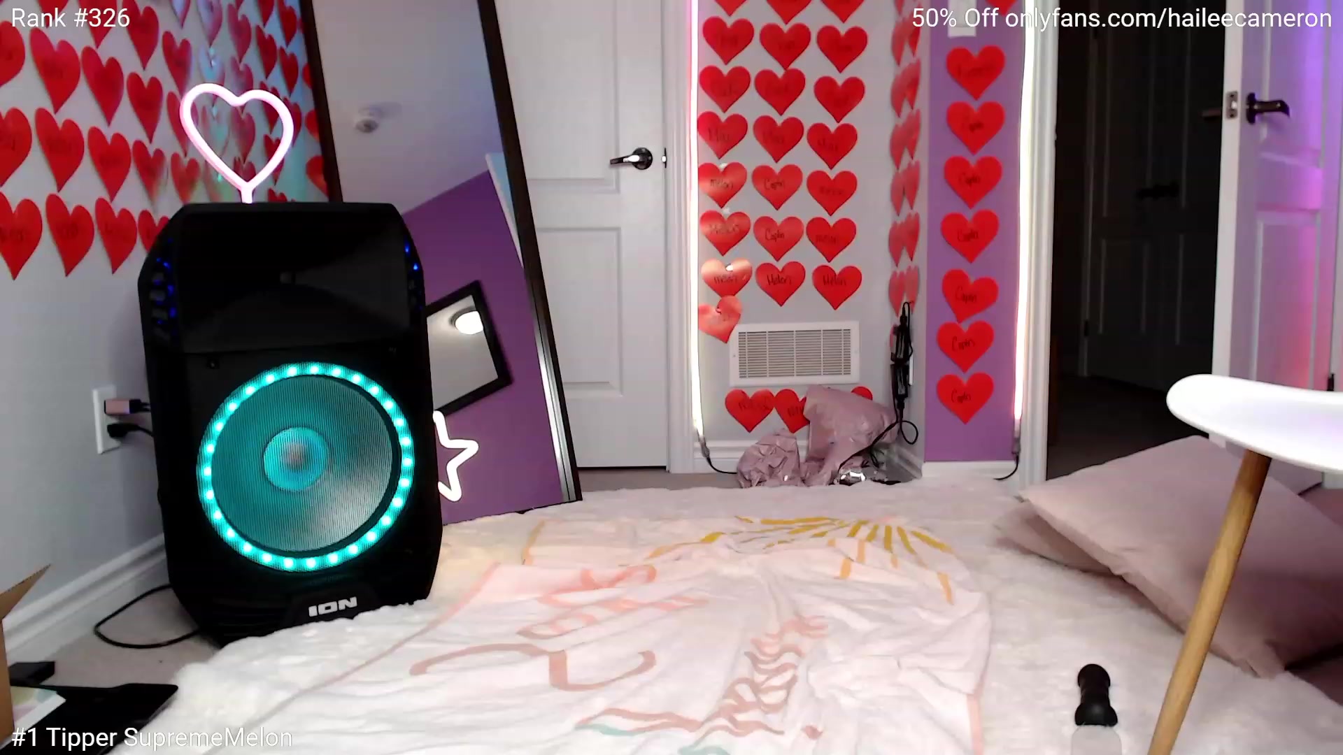Gallery image thumbnail from HaileeCameron's myfreecams stream on, 02/13/2023, 07:02 image 10 of 20