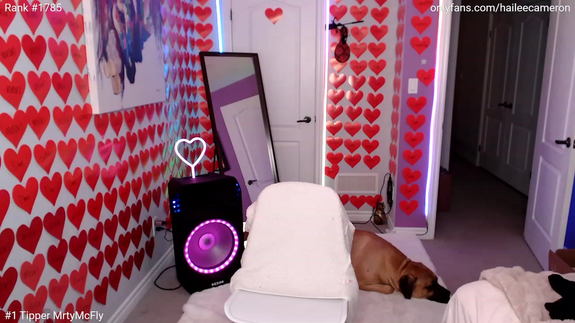 Gallery image thumbnail from HaileeCameron's myfreecams stream on, 03/03/2023, 07:14 image 18 of 20