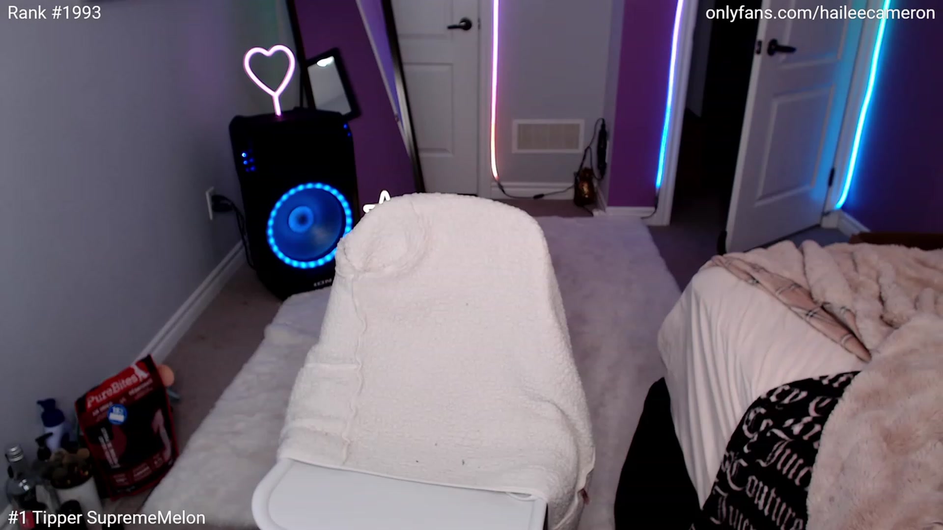 Gallery image thumbnail from HaileeCameron's myfreecams stream on, 03/19/2023, 06:25 image 2 of 20