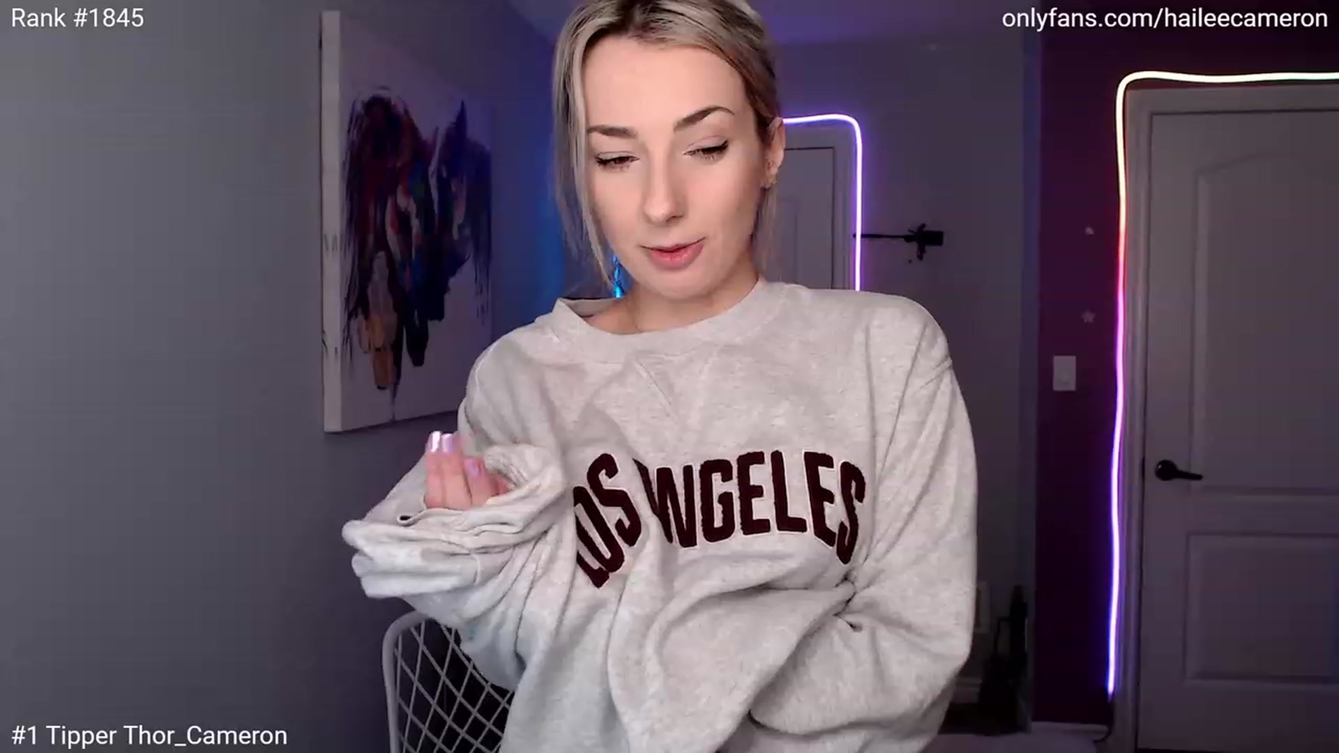 Gallery image thumbnail from HaileeCameron's myfreecams stream on, 03/29/2023, 05:21 image 7 of 20