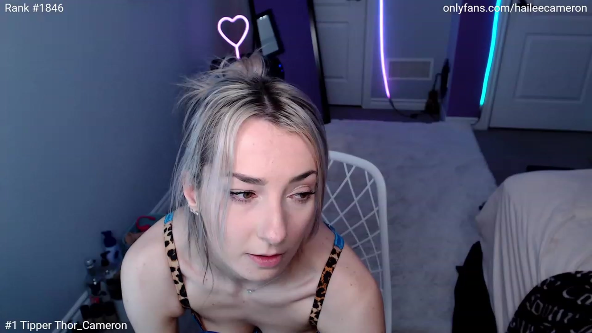 Gallery image thumbnail from HaileeCameron's myfreecams stream on, 03/29/2023, 05:21 image 9 of 20