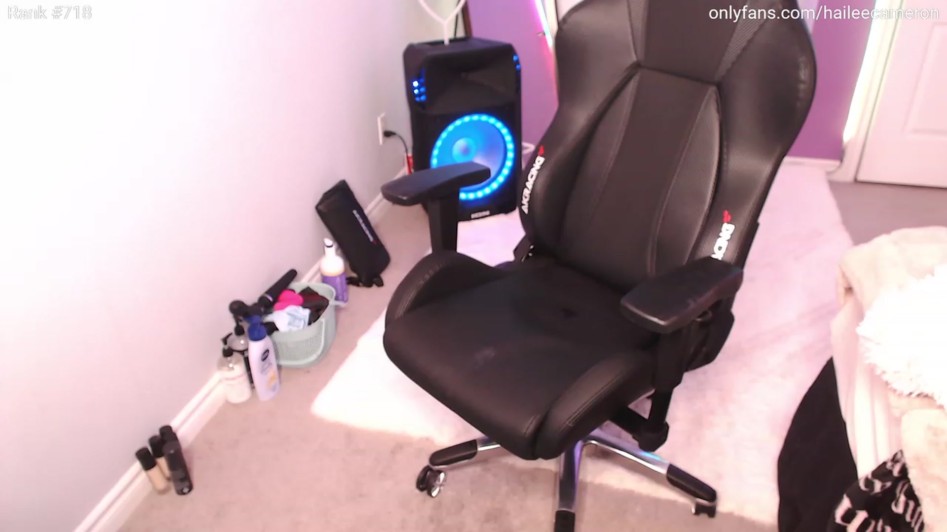 Gallery image thumbnail from HaileeCameron's myfreecams stream on, 04/27/2023, 07:03 image 20 of 20