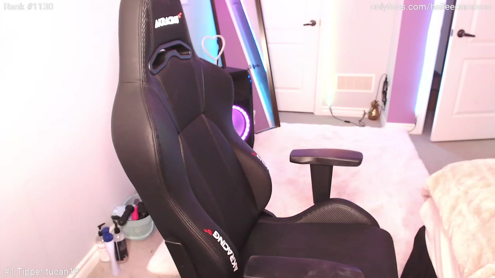 Gallery image thumbnail from HaileeCameron's myfreecams stream on, 05/10/2023, 07:31 image 19 of 20