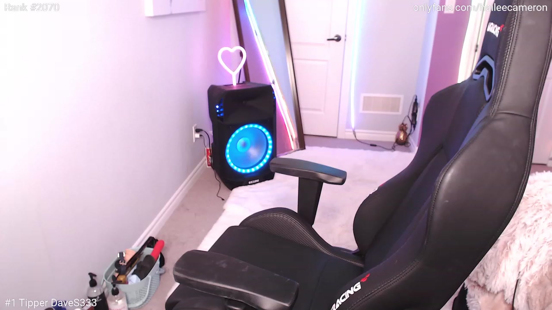Gallery image thumbnail from HaileeCameron's myfreecams stream on, 06/04/2023, 06:44 image 7 of 20