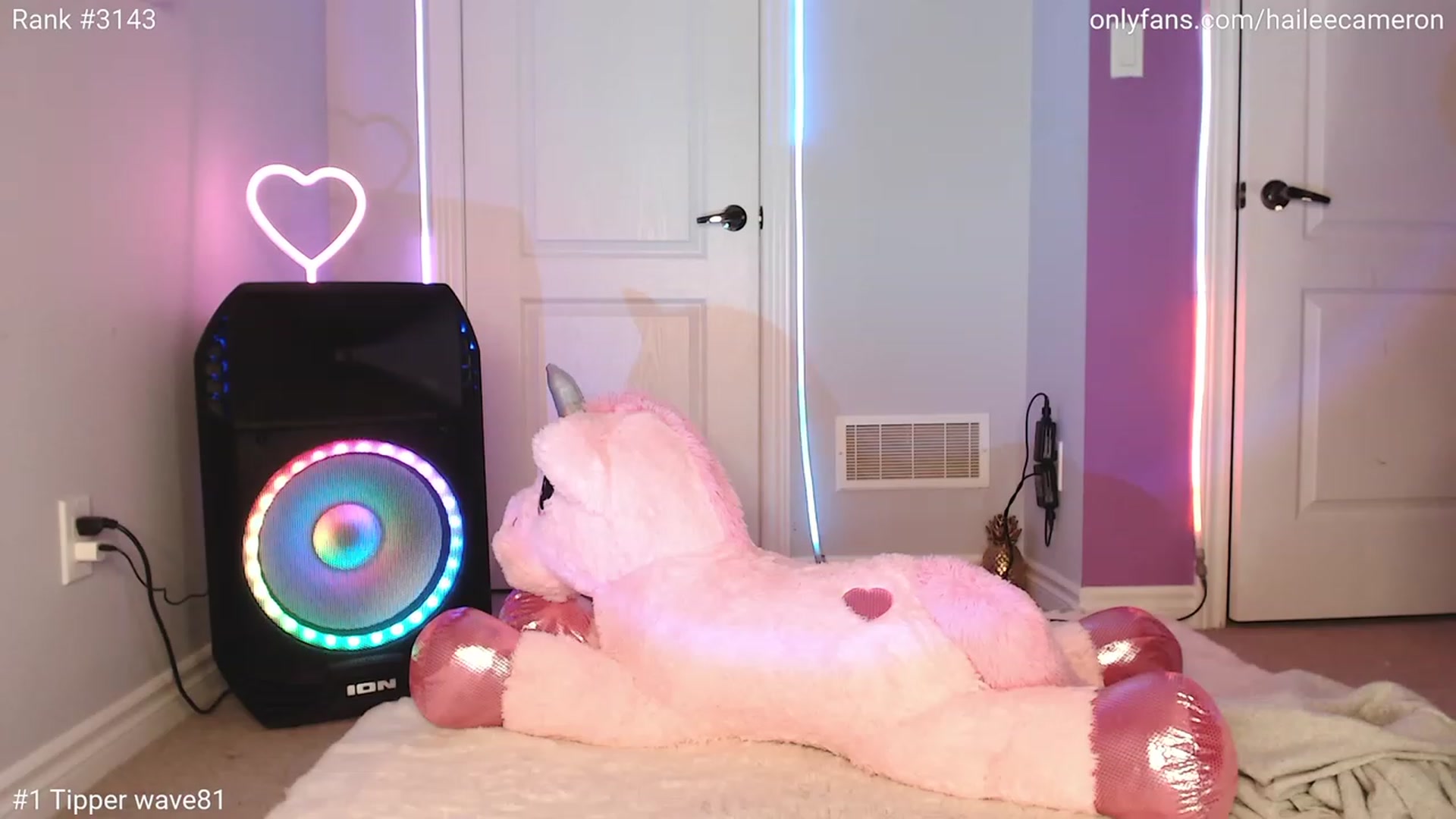 Gallery image thumbnail from HaileeCameron's myfreecams stream on, 06/14/2023, 05:56 image 19 of 20