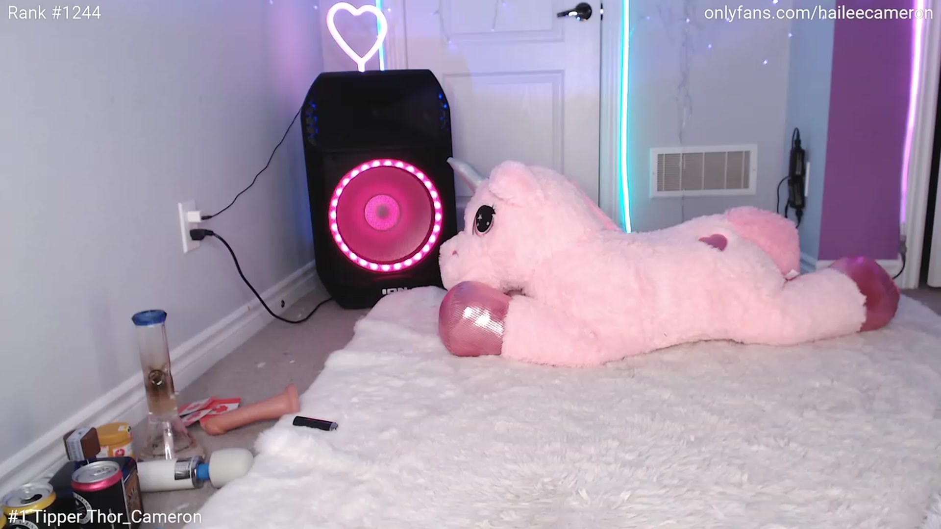Gallery image thumbnail from HaileeCameron's myfreecams stream on, 06/27/2023, 07:00 image 11 of 20