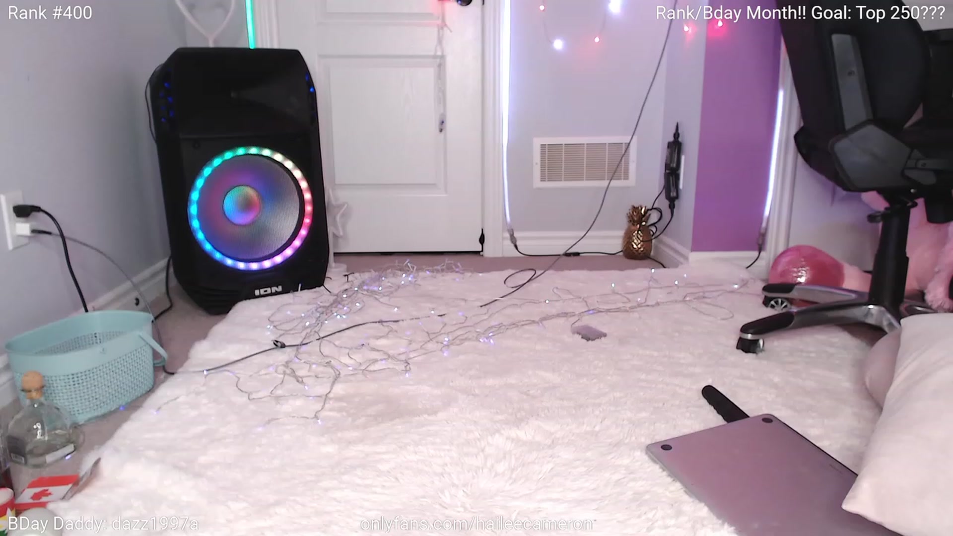 Gallery image thumbnail from HaileeCameron's myfreecams stream on, 07/06/2023, 08:35 image 3 of 20