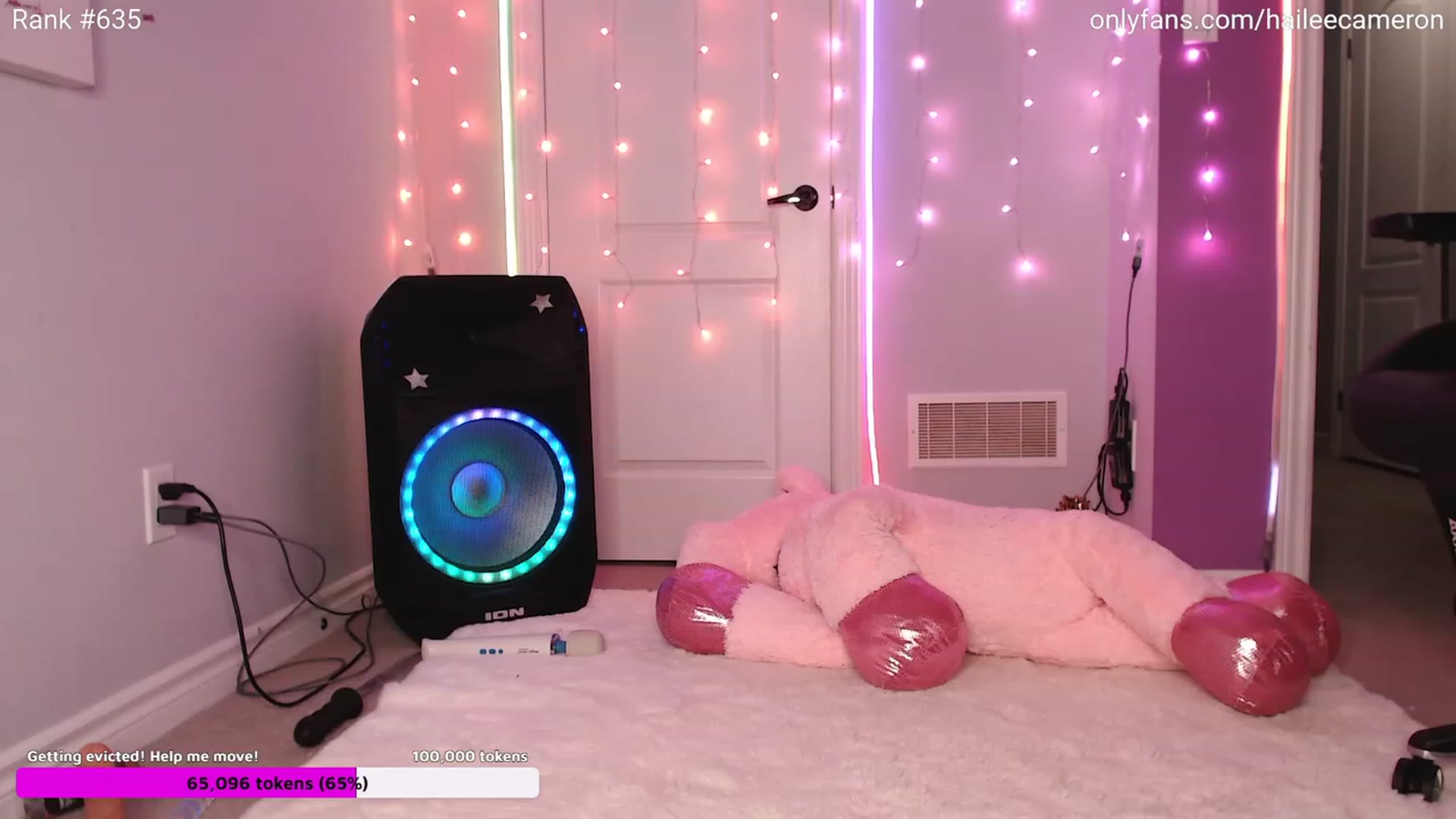 Gallery image thumbnail from HaileeCameron's myfreecams stream on, 09/15/2023, 06:37 image 14 of 20