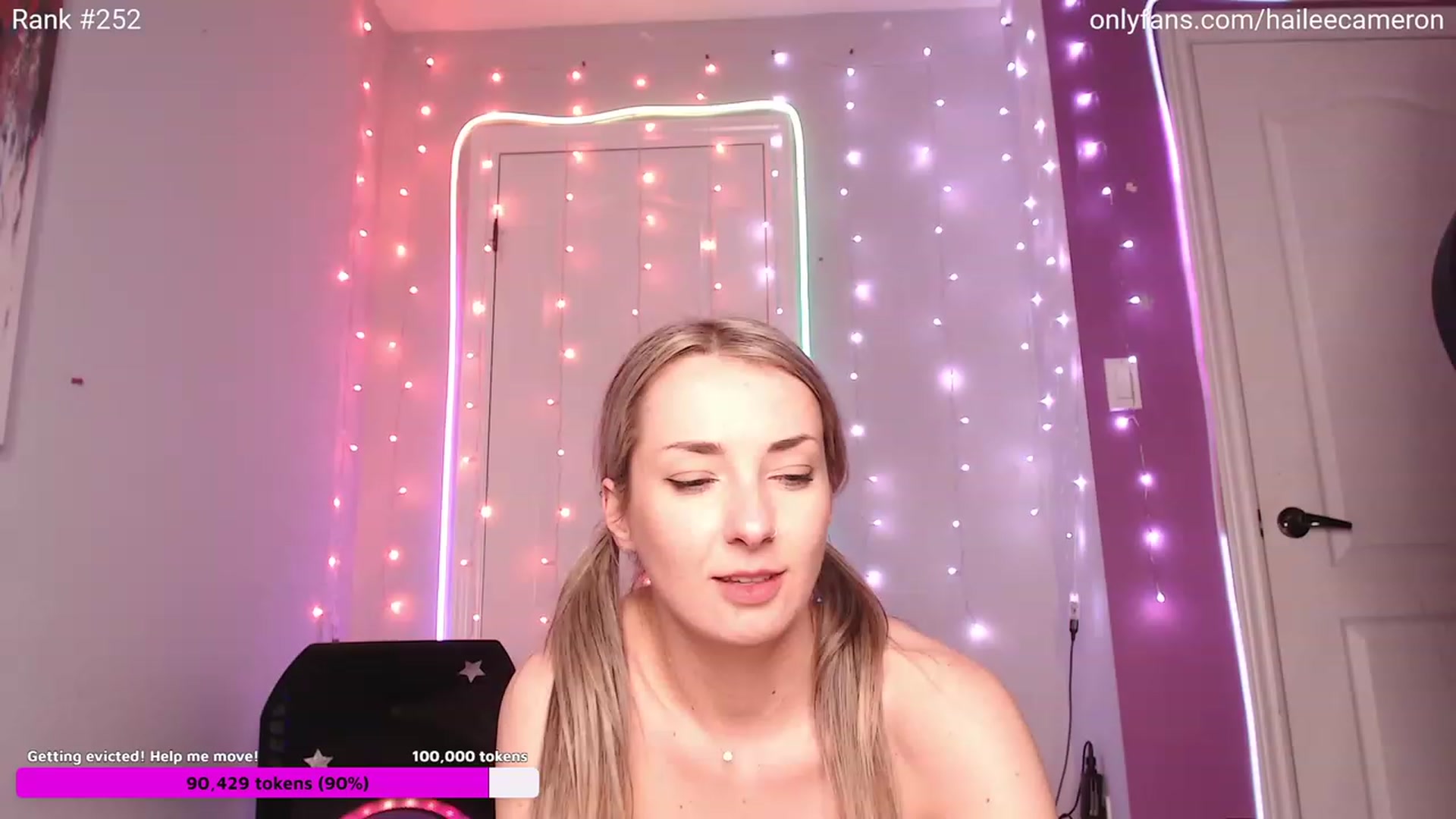 Gallery image thumbnail from HaileeCameron's myfreecams stream on, 09/24/2023, 09:57 image 9 of 20