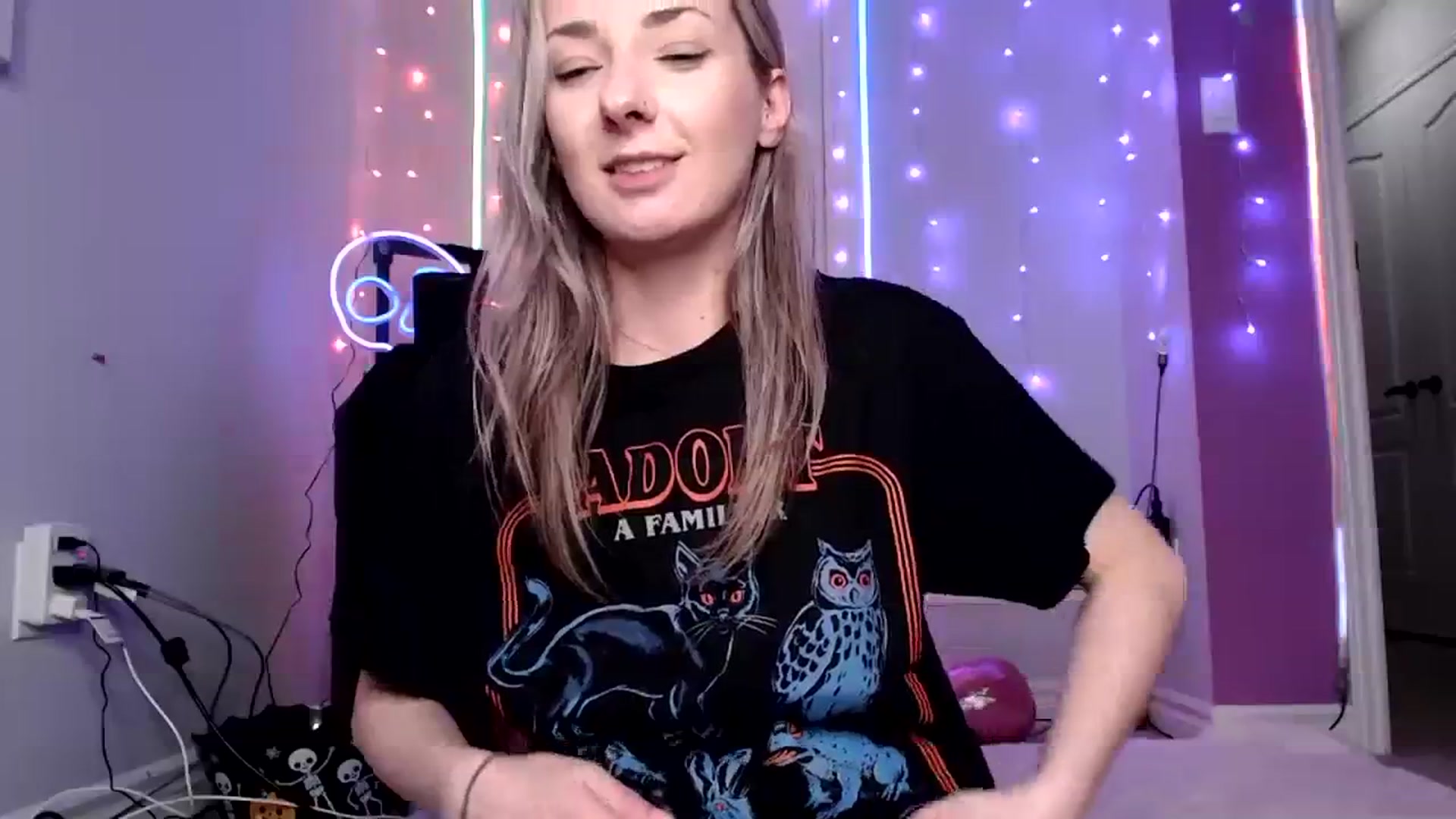 Gallery image thumbnail from HaileeCameron's myfreecams stream on, 10/09/2023, 08:16 image 19 of 20