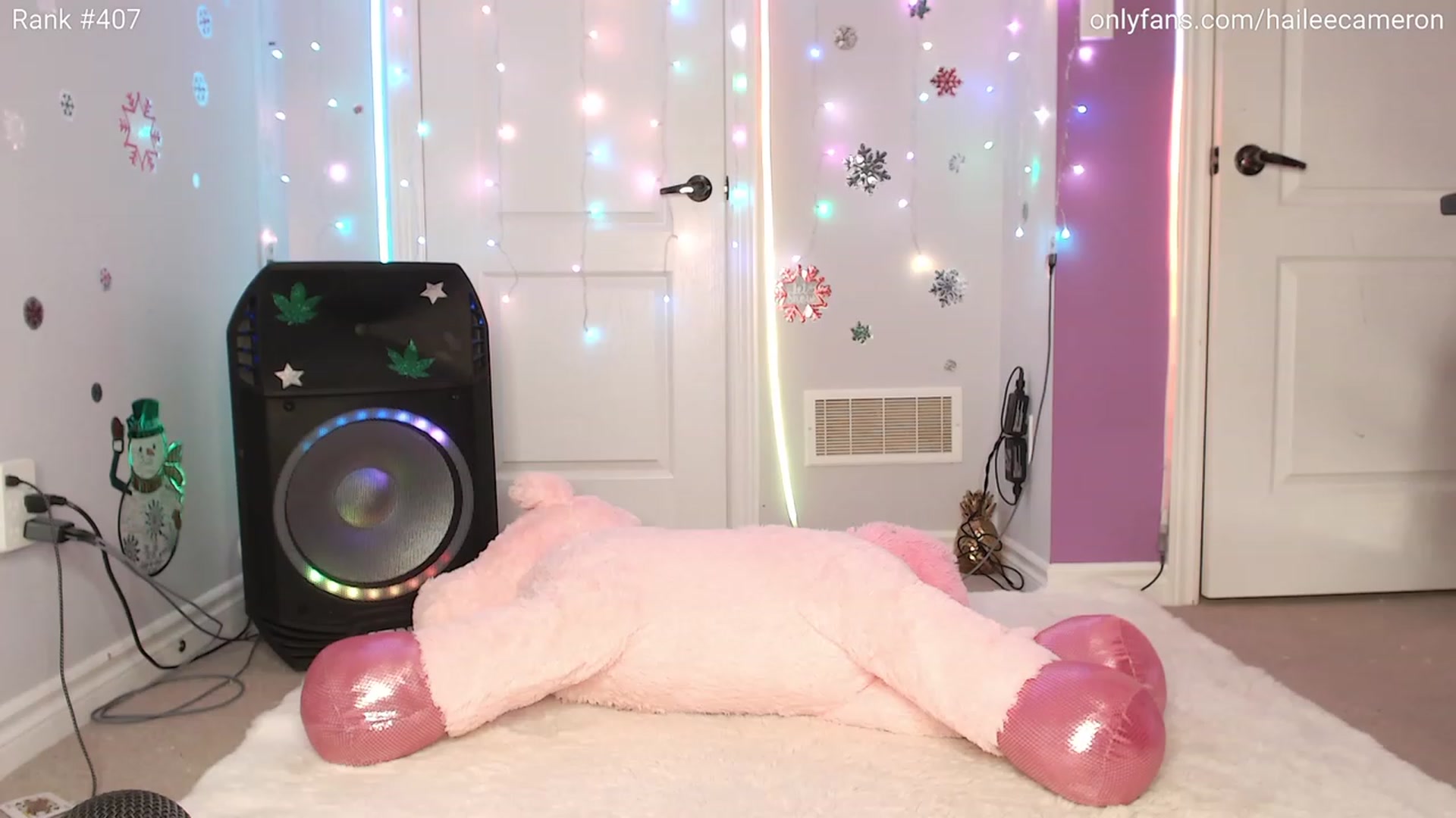 Gallery image thumbnail from HaileeCameron's myfreecams stream on, 11/17/2023, 06:56 image 19 of 20