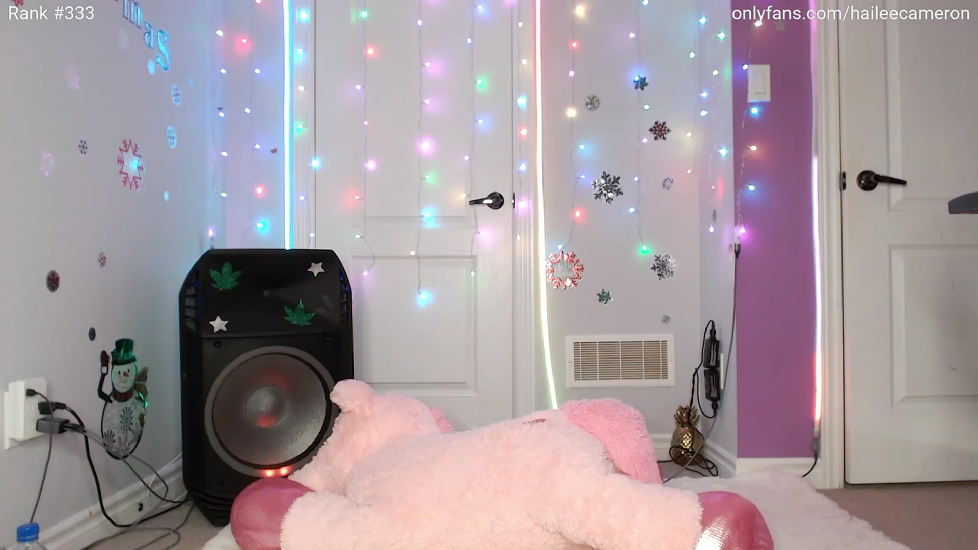 Gallery image thumbnail from HaileeCameron's myfreecams stream on, 11/18/2023, 07:20 image 12 of 20