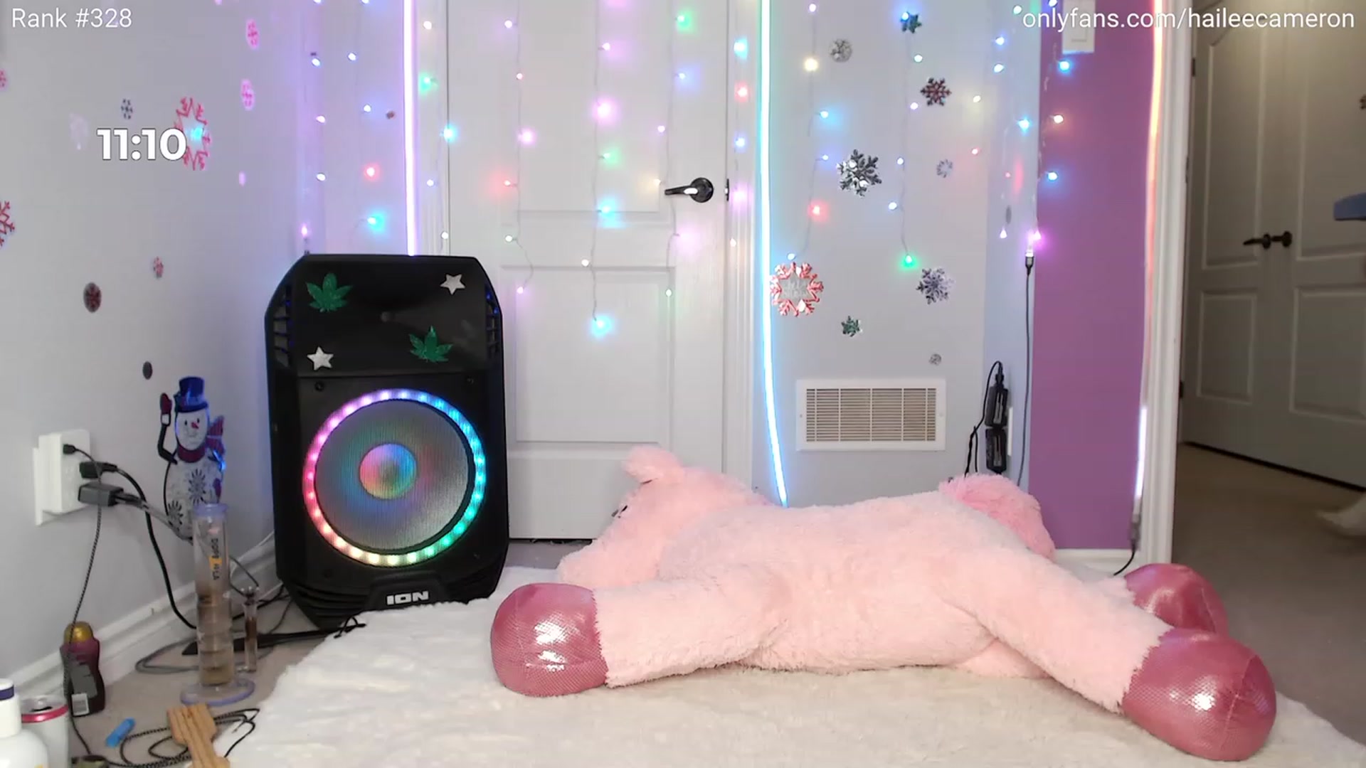 Gallery image thumbnail from HaileeCameron's myfreecams stream on, 11/18/2023, 09:40 image 14 of 20
