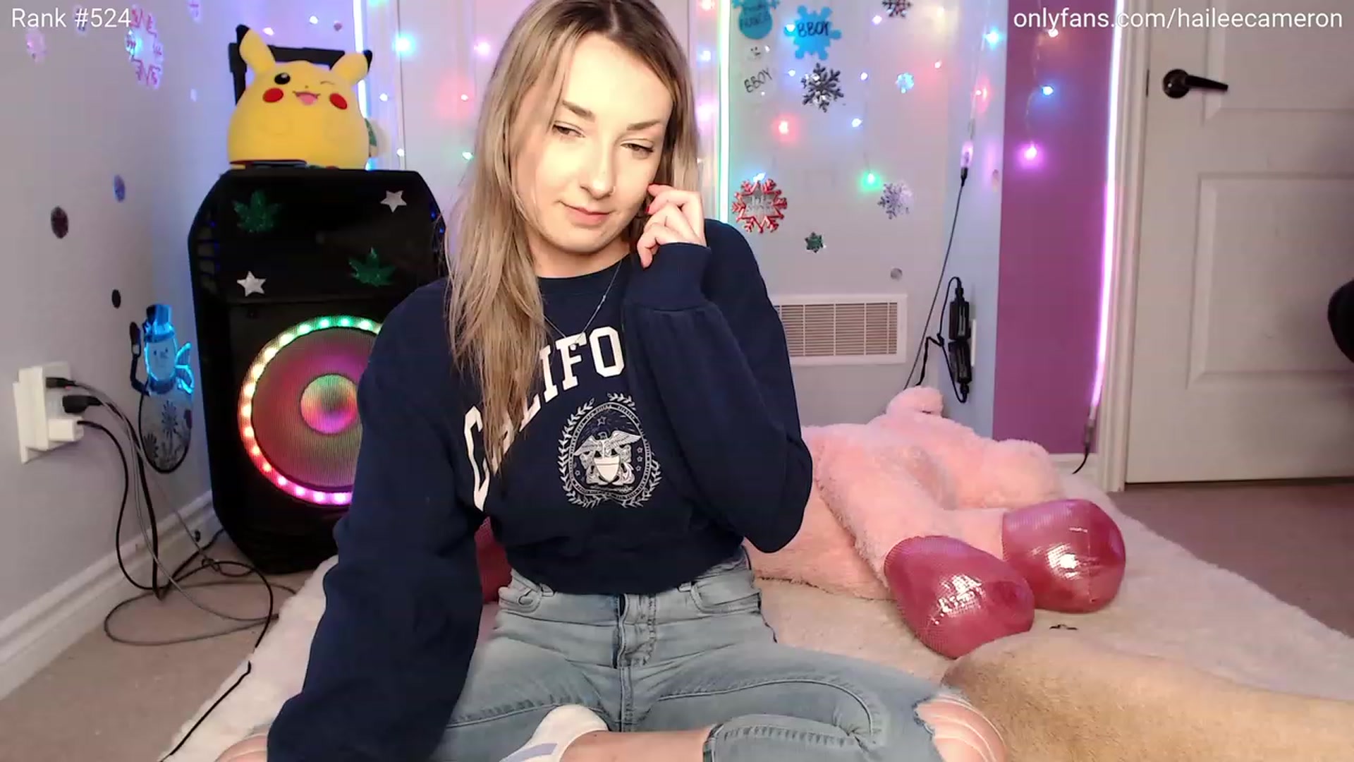 Gallery image thumbnail from HaileeCameron's myfreecams stream on, 12/29/2023, 04:45 image 10 of 20