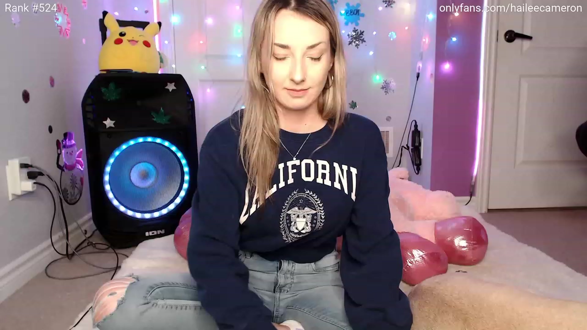 Gallery image thumbnail from HaileeCameron's myfreecams stream on, 12/29/2023, 04:45 image 5 of 20