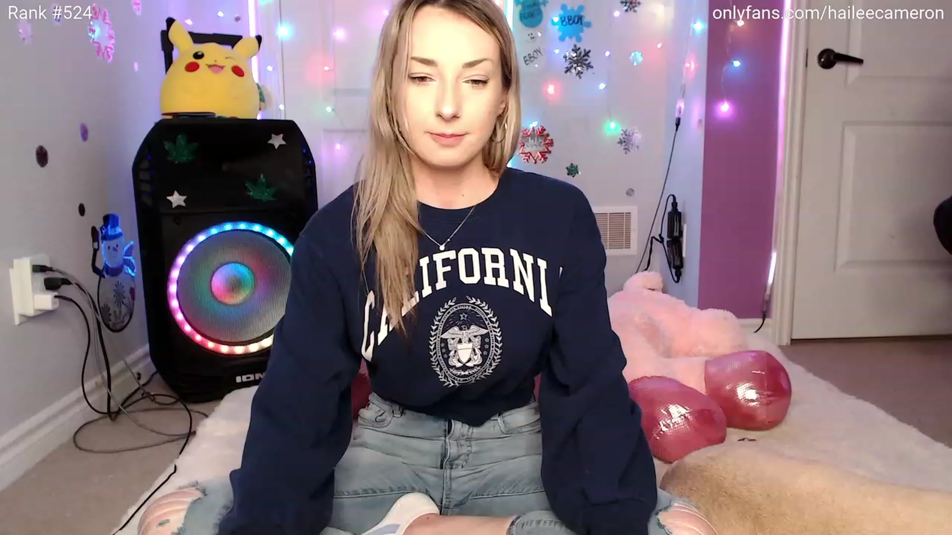 Gallery image thumbnail from HaileeCameron's myfreecams stream on, 12/29/2023, 04:45 image 8 of 20