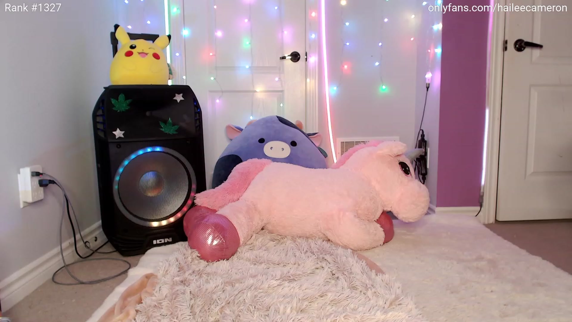 Gallery image thumbnail from HaileeCameron's myfreecams stream on, 01/04/2024, 05:47 image 13 of 20