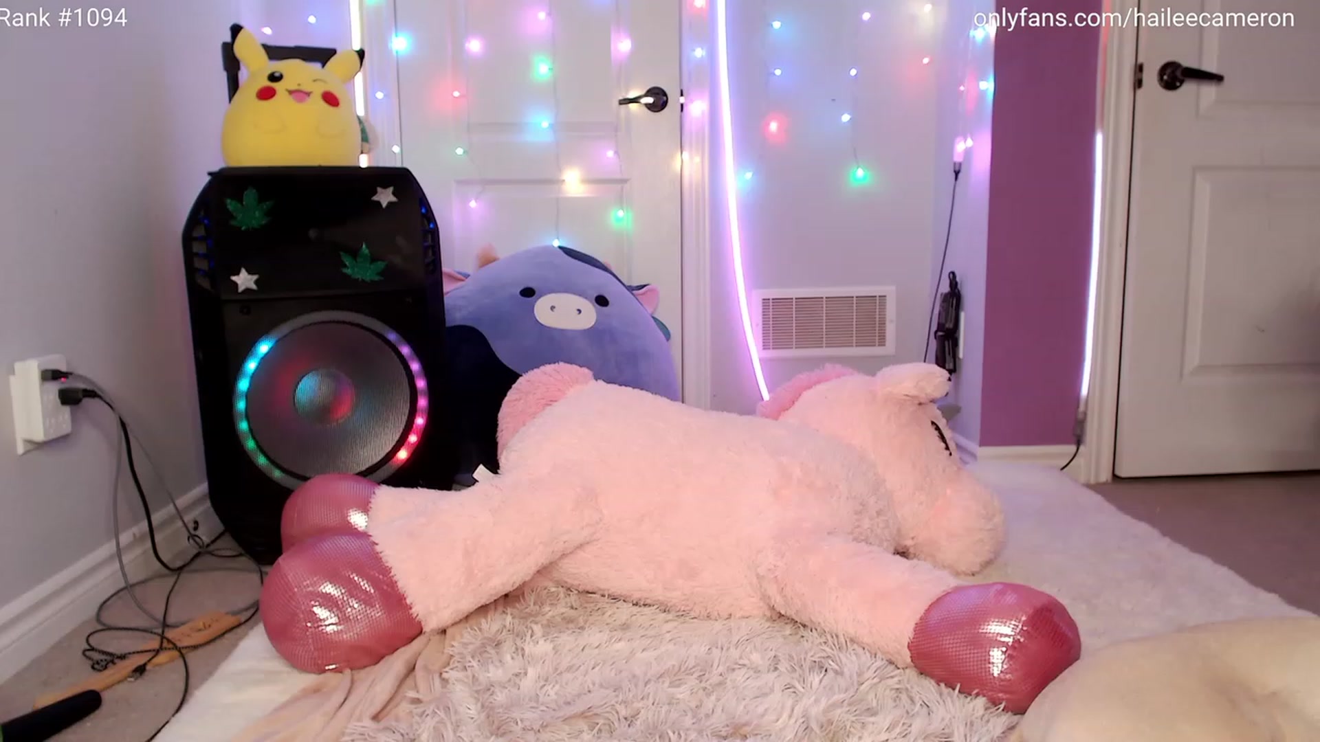 Gallery image thumbnail from HaileeCameron's myfreecams stream on, 01/05/2024, 08:04 image 7 of 20