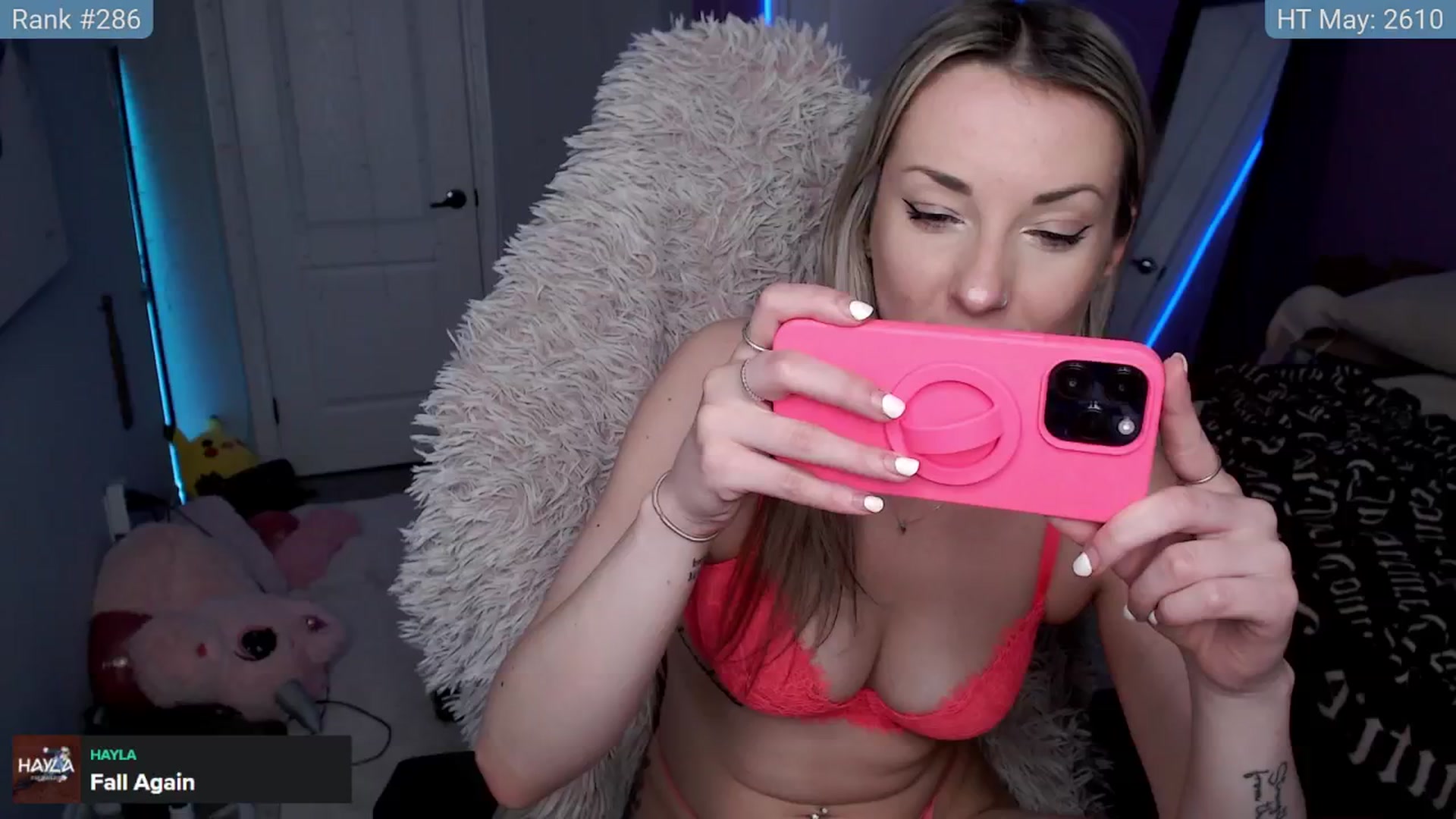 Gallery image thumbnail from HaileeCameron's myfreecams stream on, 05/19/2024, 07:13 image 16 of 20