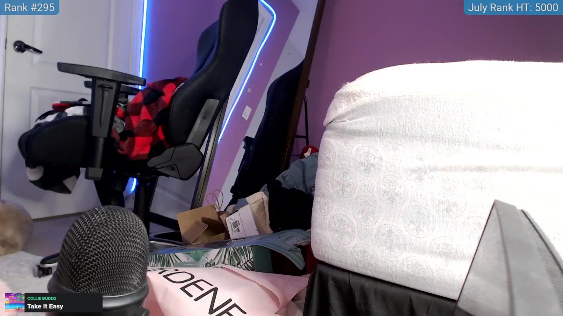 Gallery image thumbnail from HaileeCameron's myfreecams stream on, 07/06/2024, 07:37 image 10 of 20