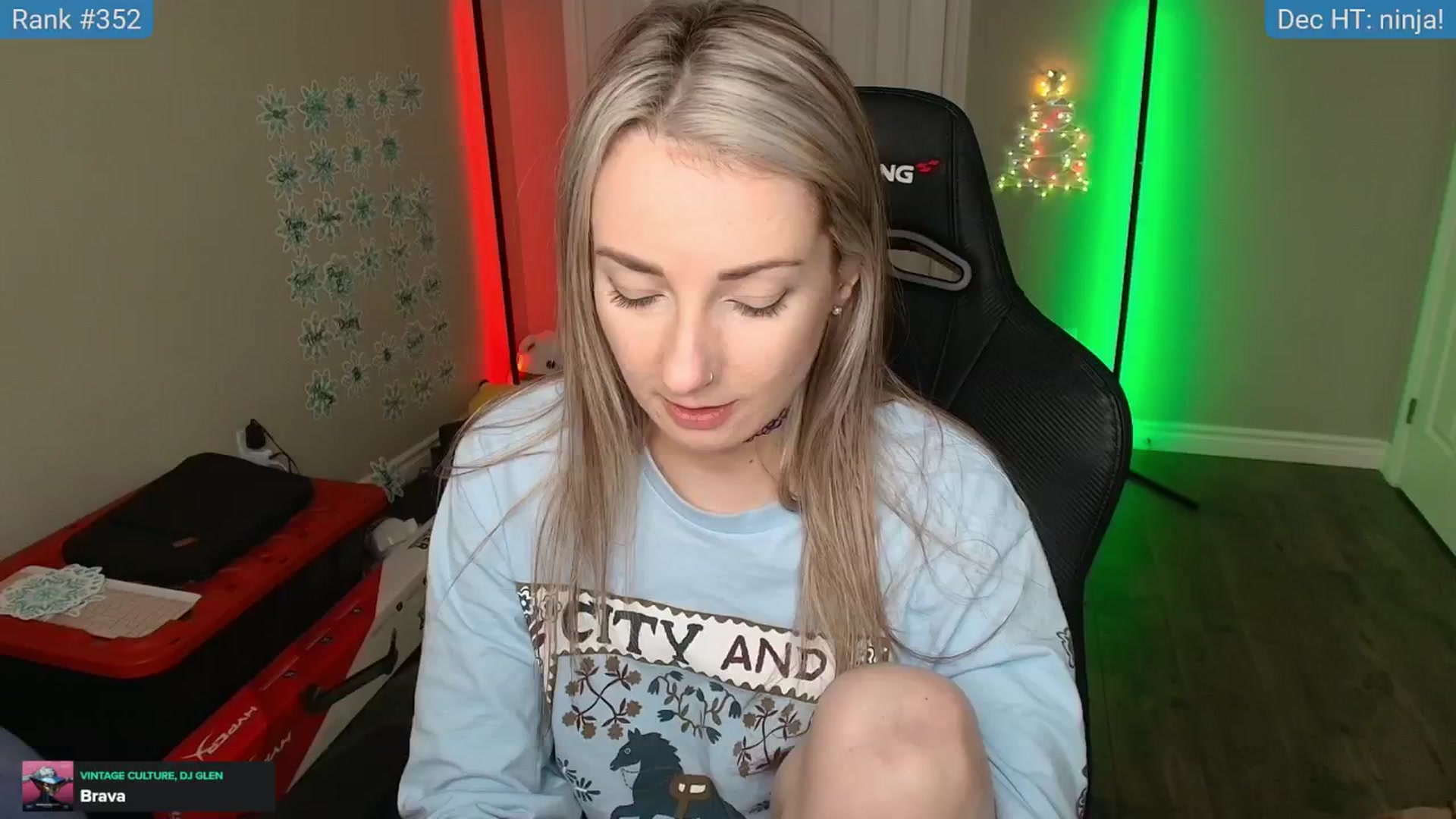 Gallery image thumbnail from HaileeCameron's myfreecams stream on, 12/21/2024, 09:27 image 19 of 20