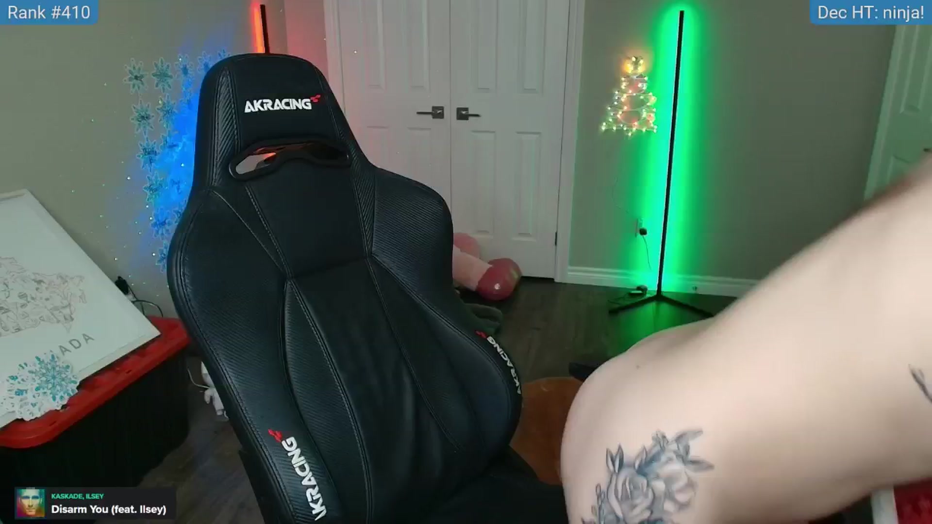 Gallery image thumbnail from HaileeCameron's myfreecams stream on, 12/24/2024, 07:31 image 19 of 20