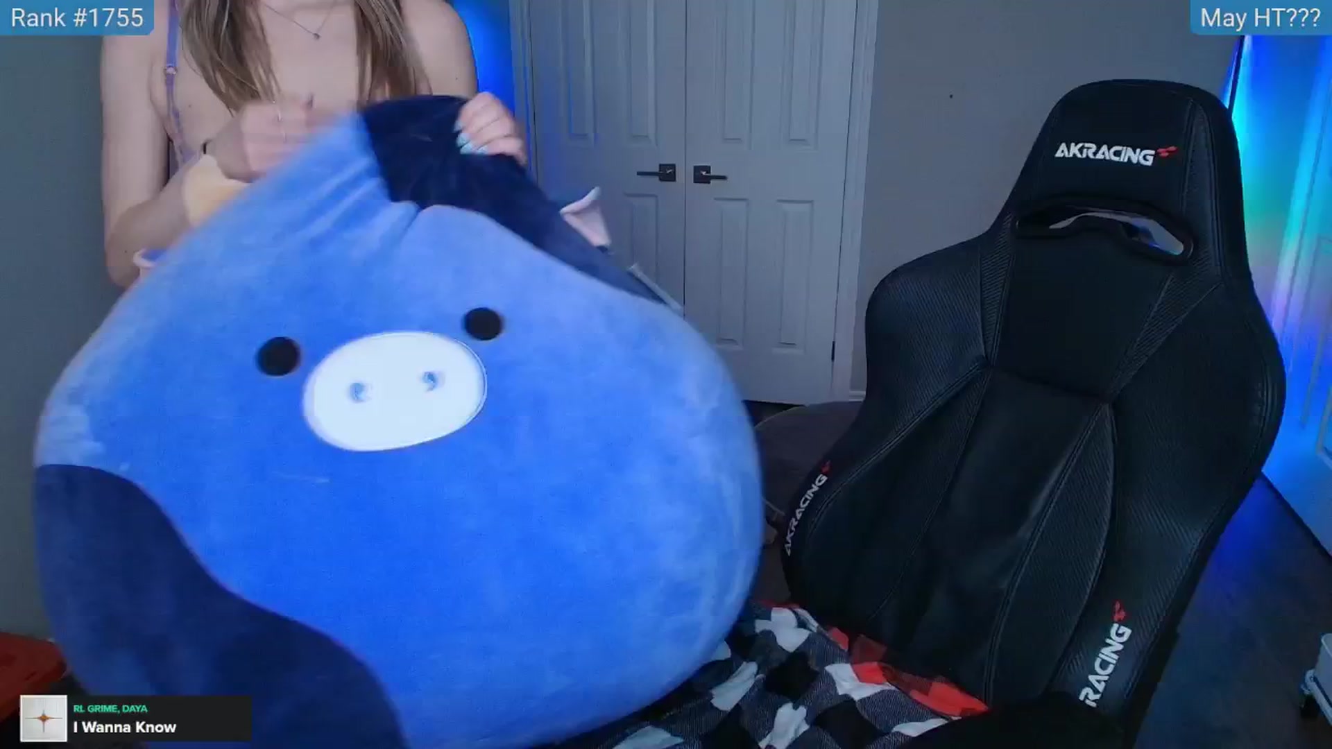 Gallery image thumbnail from HaileeCameron's myfreecams stream on, 05/02/2025, 06:17 image 6 of 20