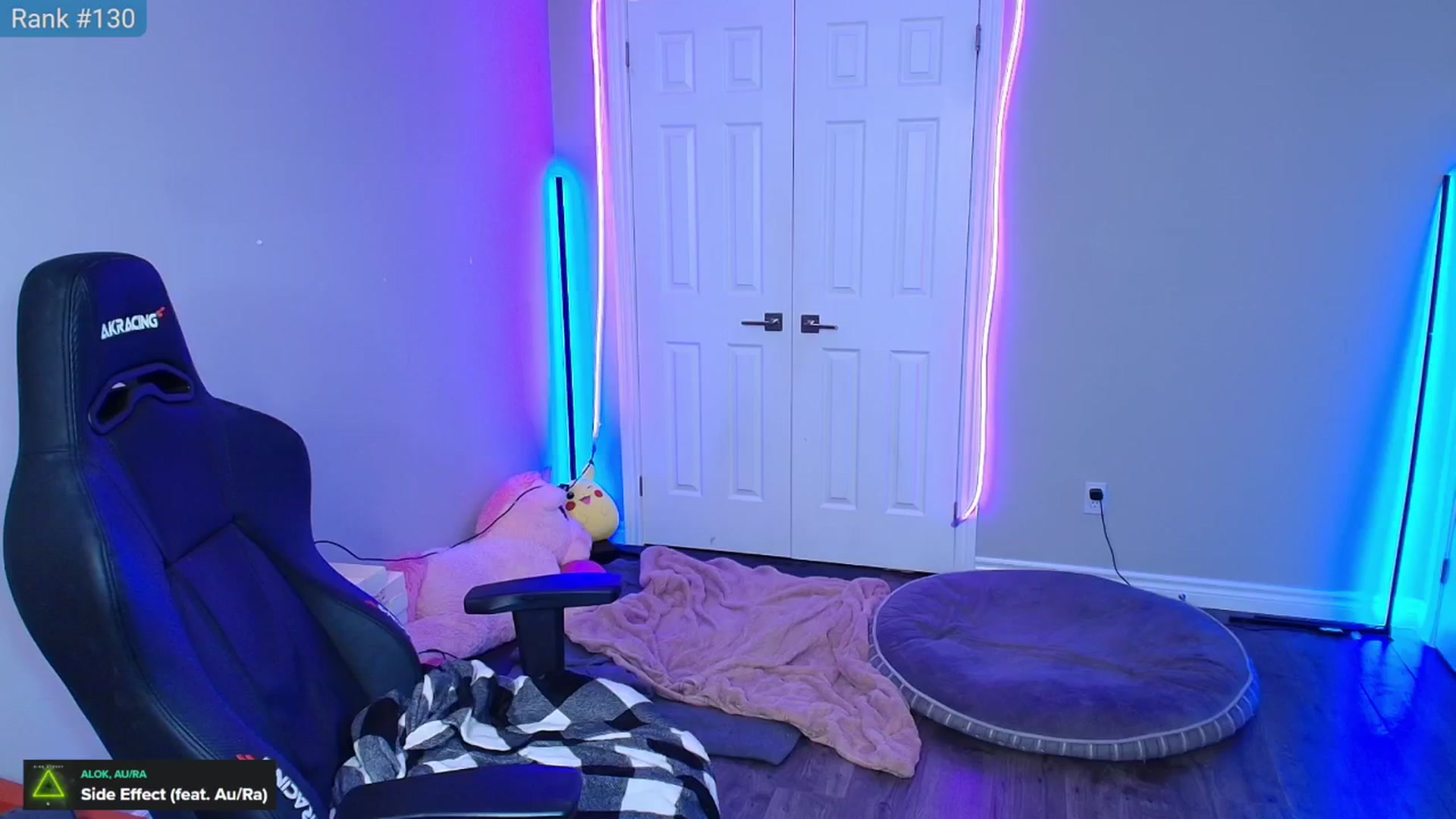 Gallery image thumbnail from HaileeCameron's myfreecams stream on, 05/18/2025, 11:24 image 13 of 20