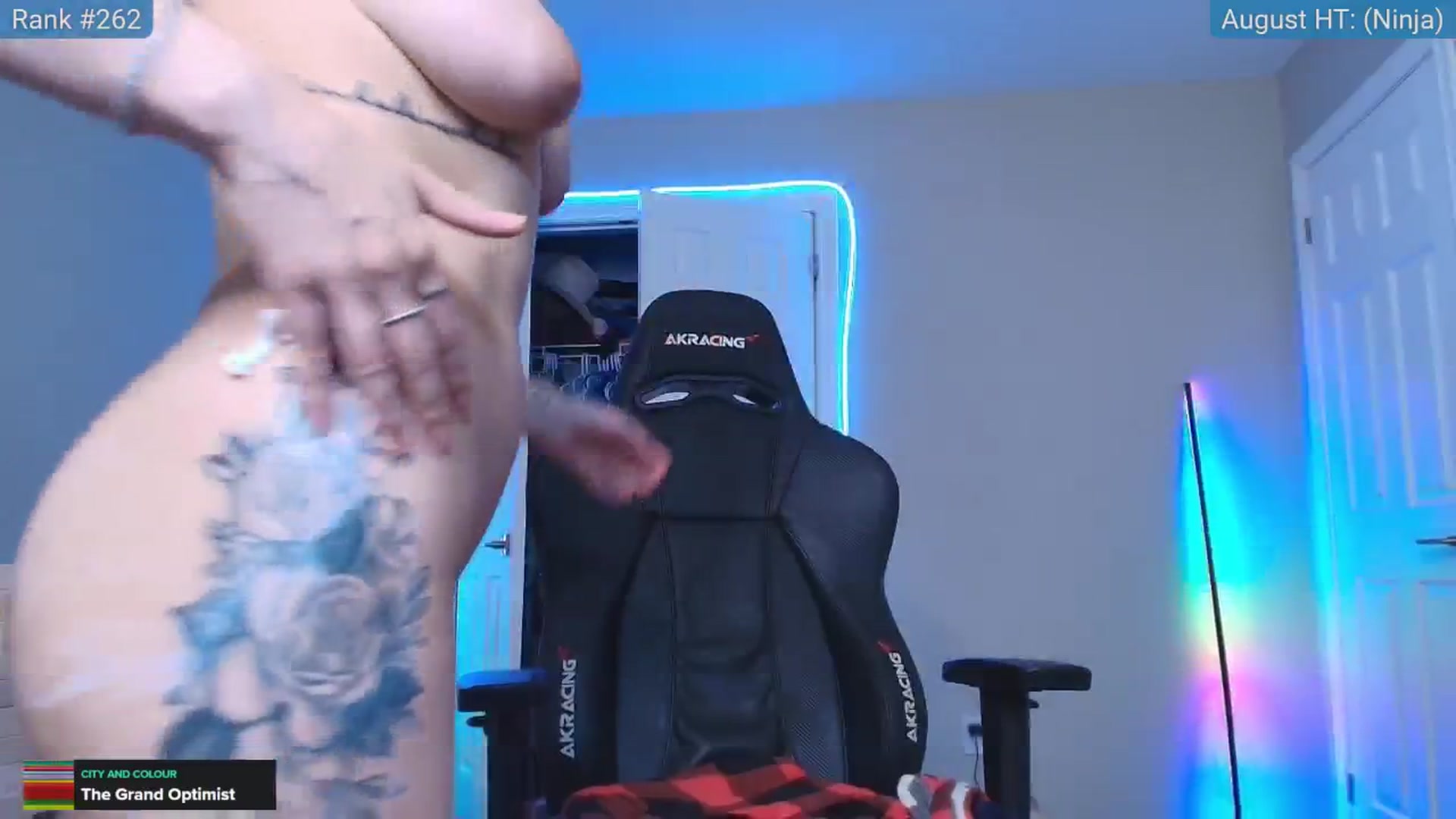 Gallery image thumbnail from HaileeCameron's myfreecams stream on, 08/23/2025, 12:41 image 11 of 20
