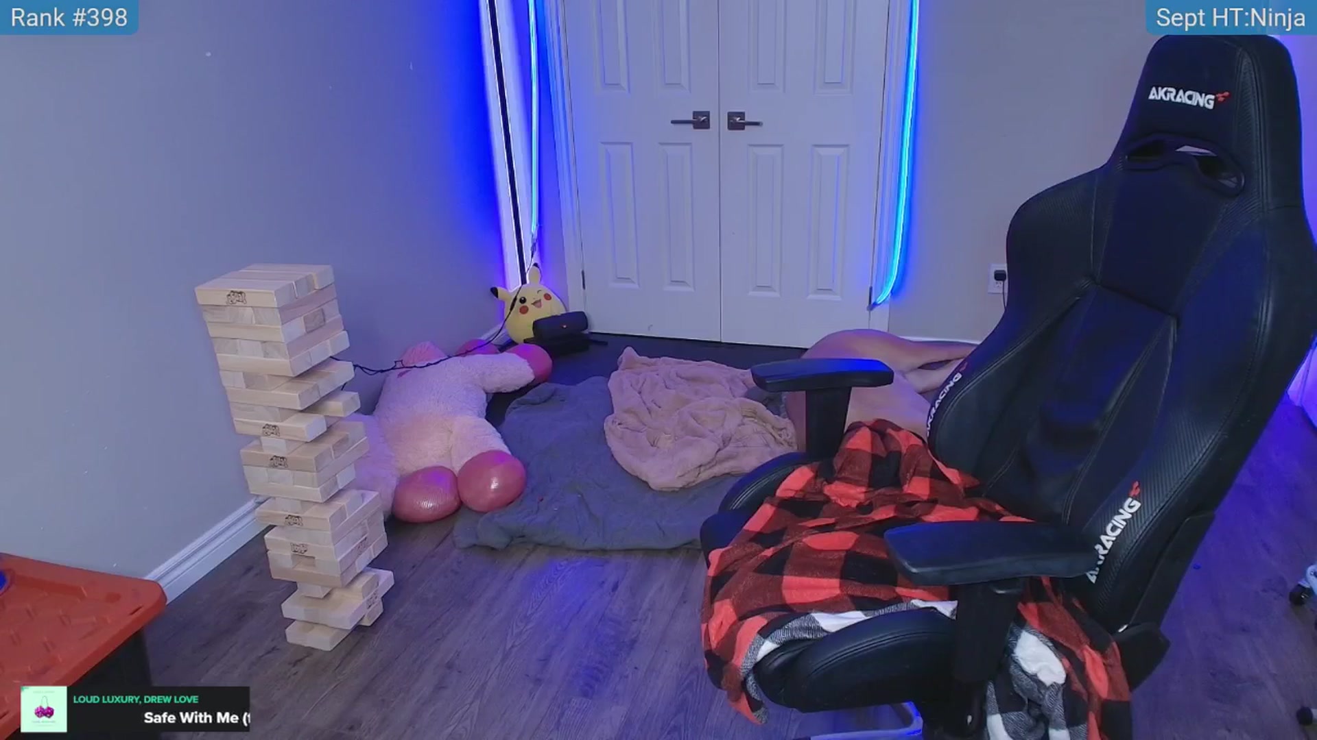Gallery image thumbnail from HaileeCameron's myfreecams stream on, 10/01/2025, 06:01 image 9 of 20