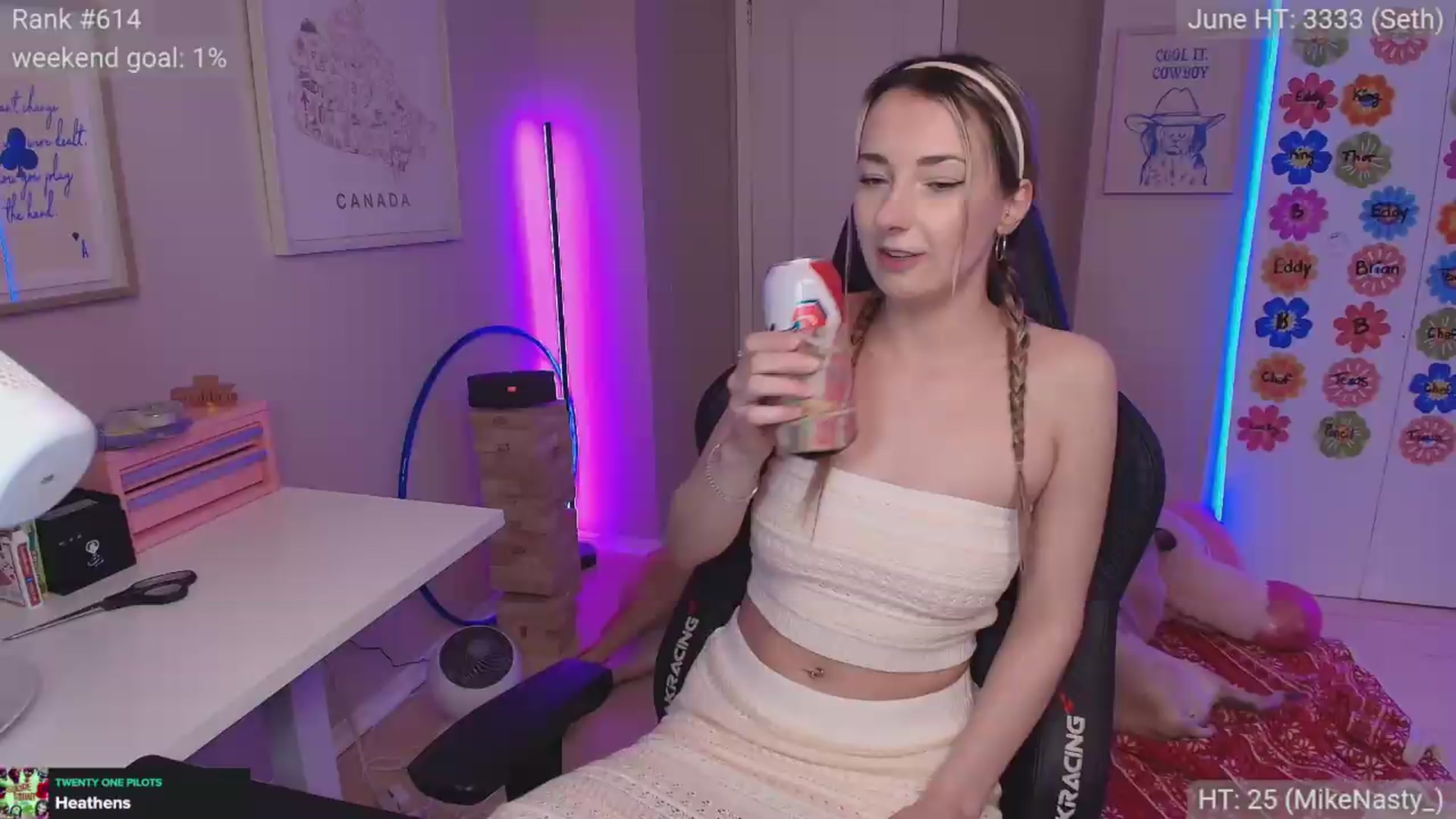 Gallery image thumbnail from HaileeCameron's myfreecams stream on, 06/07/2026, 06:28 image 6 of 20