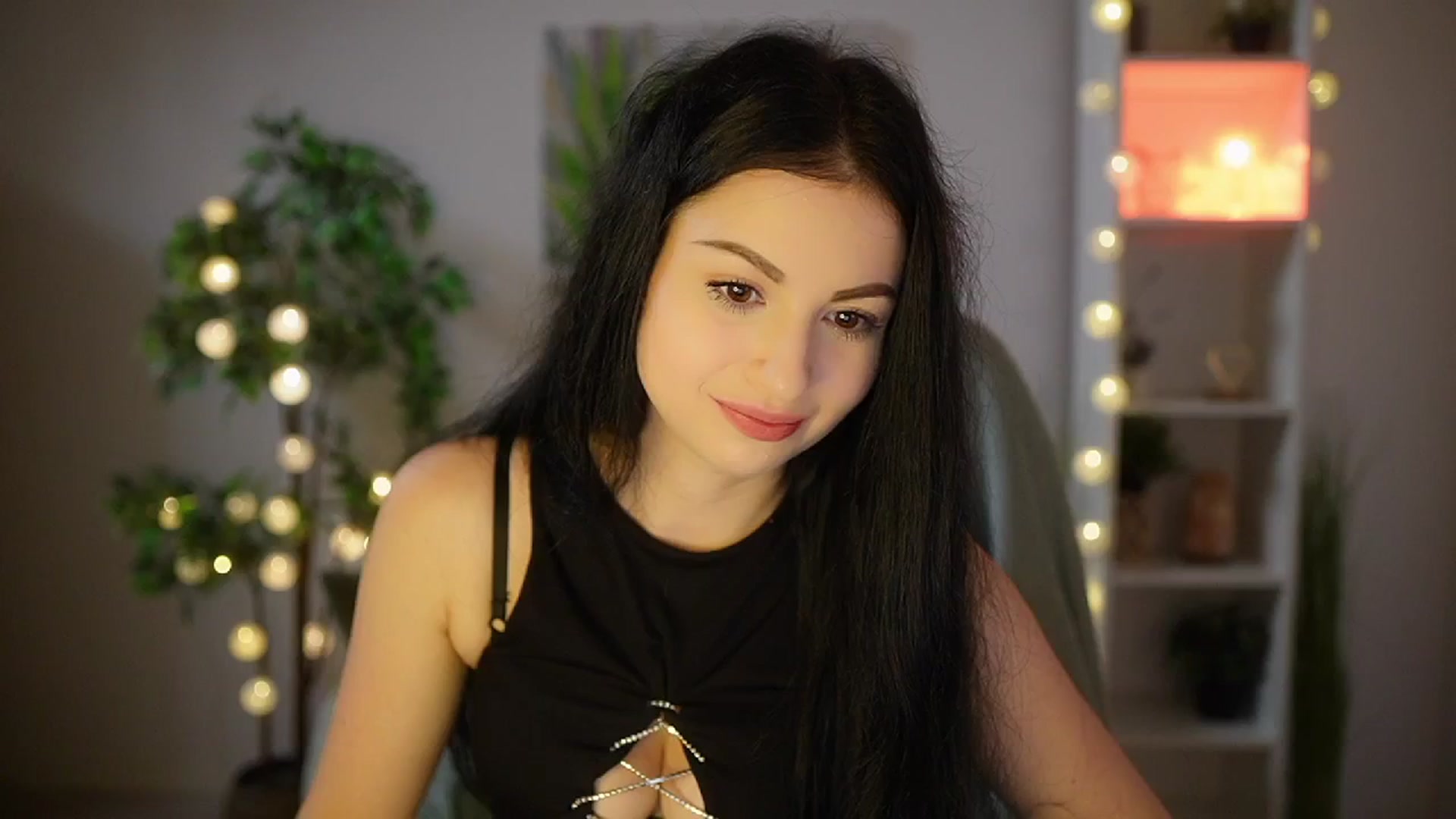 Gallery image thumbnail from Hailee_Rain's myfreecams stream on, 06/24/2025, 12:50 image 17 of 20