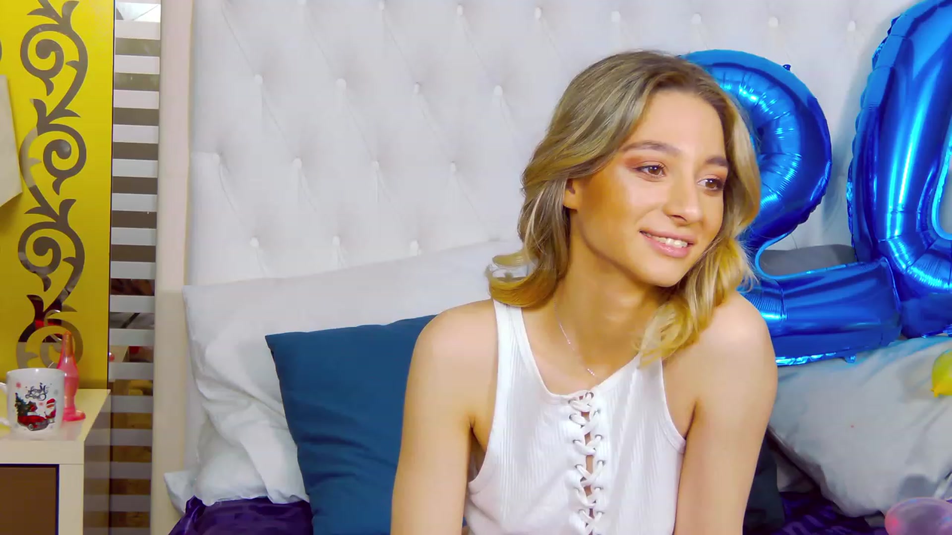 Gallery image thumbnail from HaileyCole's myfreecams stream on, 04/10/2023, 11:40 image 13 of 20