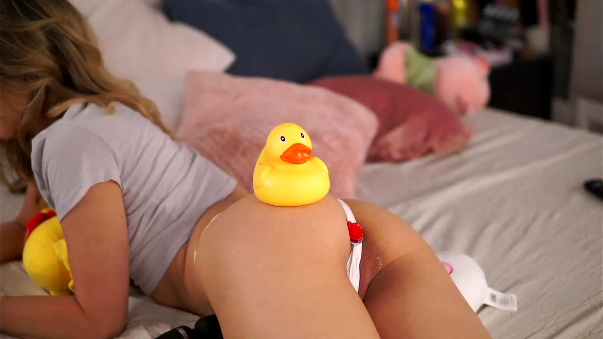 Gallery image thumbnail from HaileyCole's myfreecams stream on, 06/19/2023, 10:09 image 9 of 20