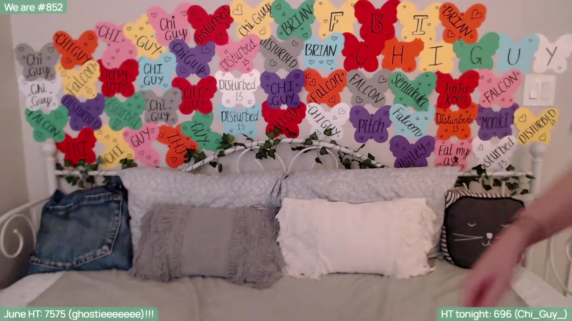 Gallery image thumbnail from HaileyFaye's myfreecams stream on, 06/24/2023, 03:24 image 8 of 20
