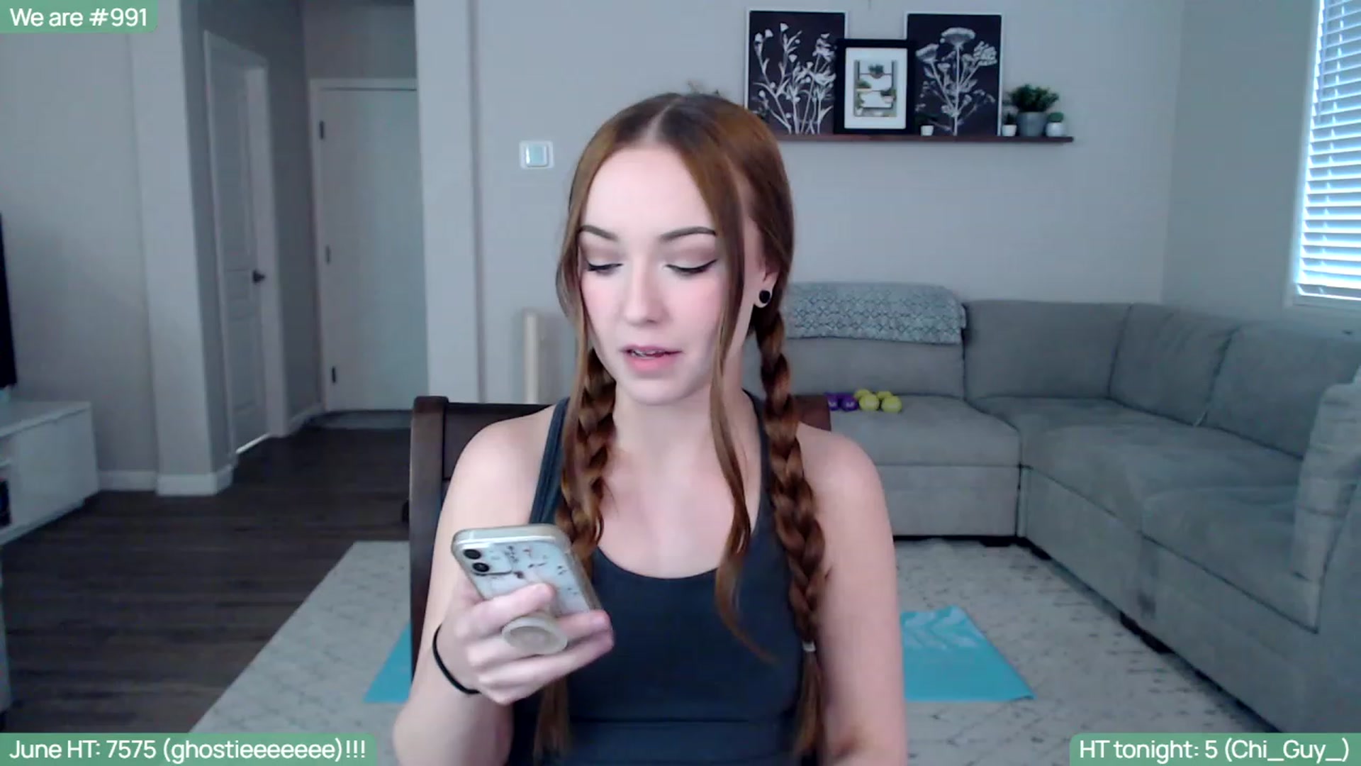 Gallery image thumbnail from HaileyFaye's myfreecams stream on, 06/28/2023, 01:25 image 11 of 20