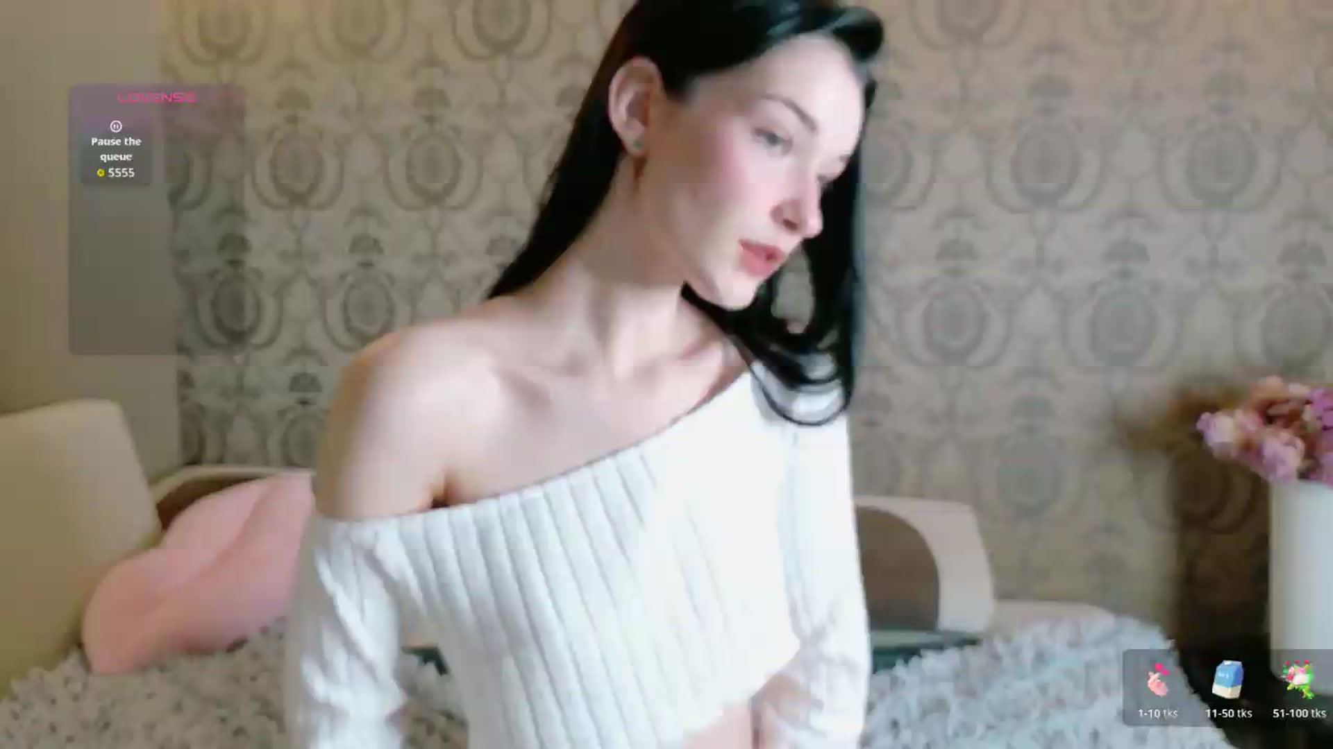 Gallery image thumbnail from HaileyHunter's myfreecams stream on, 08/03/2026, 01:46 image 1 of 20