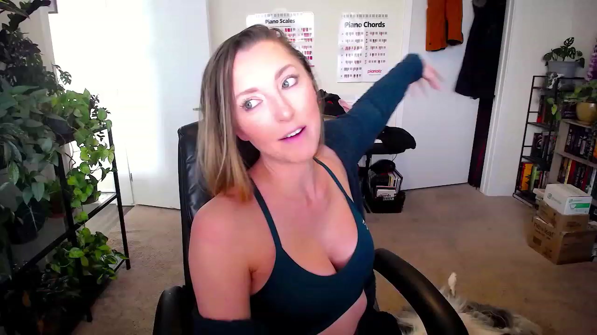 Gallery image thumbnail from HaileyJade's myfreecams stream on, 06/14/2023, 24:01 image 13 of 20