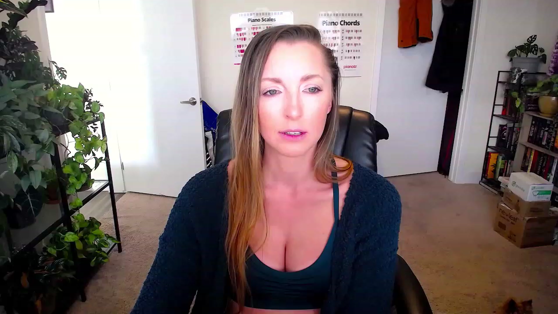 Gallery image thumbnail from HaileyJade's myfreecams stream on, 06/14/2023, 24:32 image 8 of 20