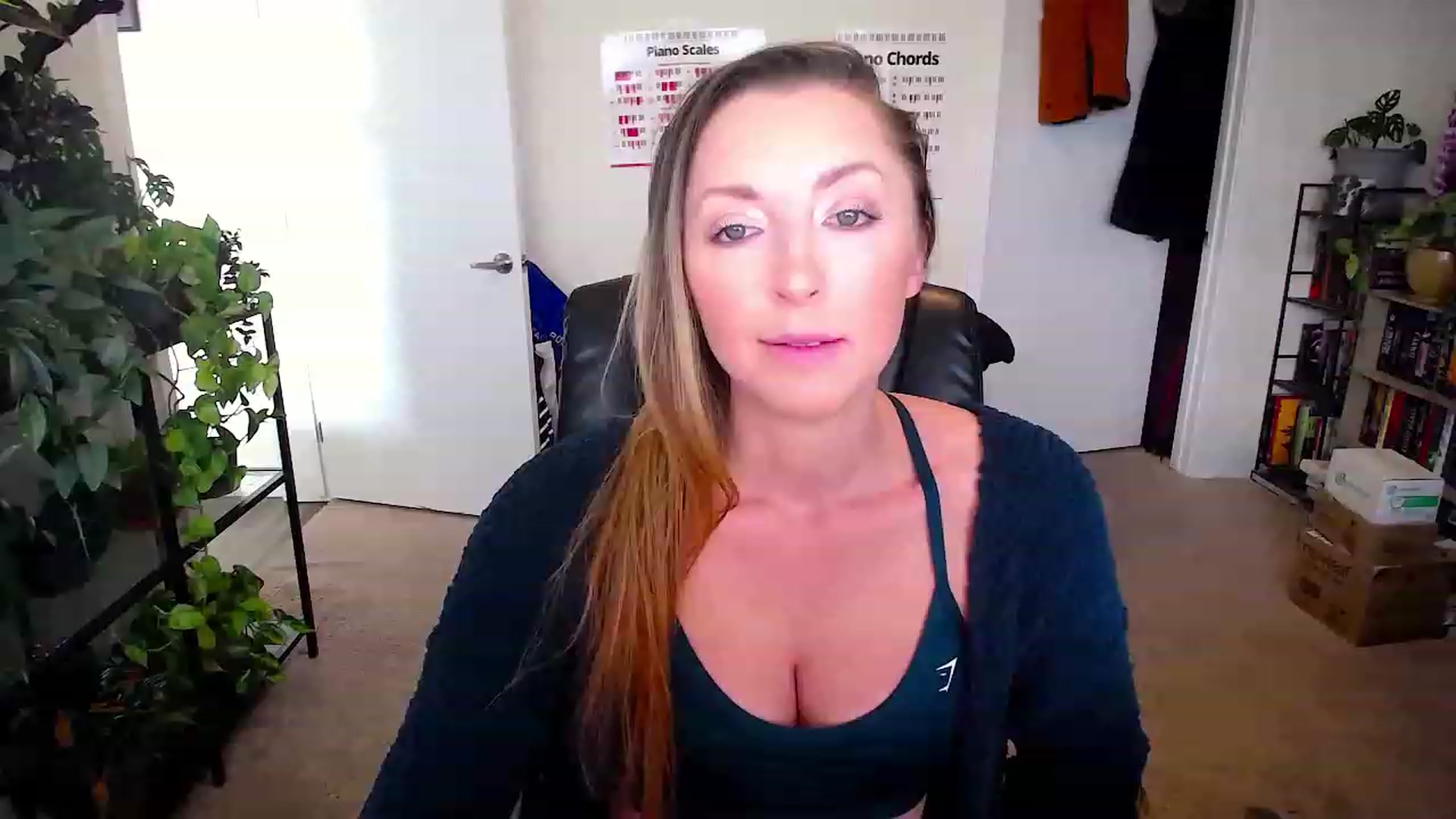 Gallery image thumbnail from HaileyJade's myfreecams stream on, 06/14/2023, 24:32 image 14 of 20