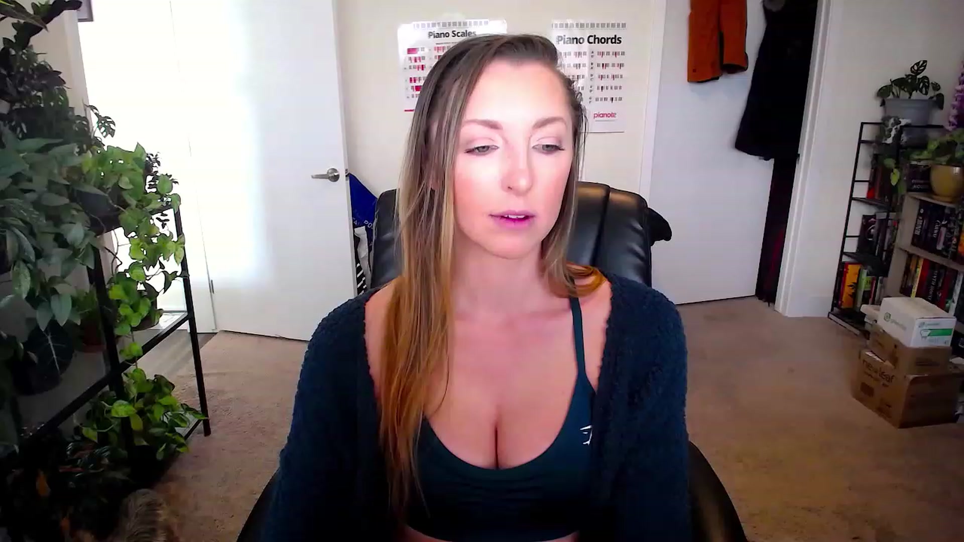 Gallery image thumbnail from HaileyJade's myfreecams stream on, 06/14/2023, 24:32 image 4 of 20