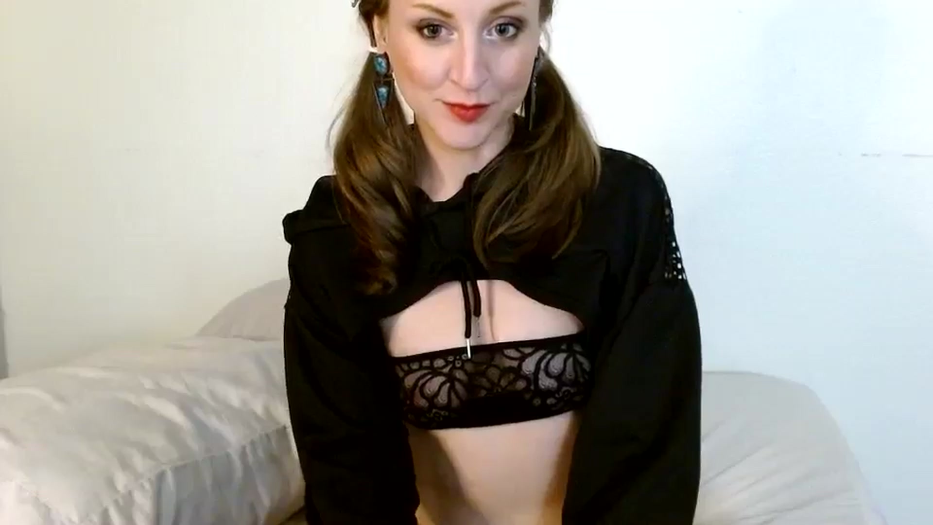 Gallery image thumbnail from HaileyKehryn's myfreecams stream on, 07/22/2024, 09:00 image 6 of 20