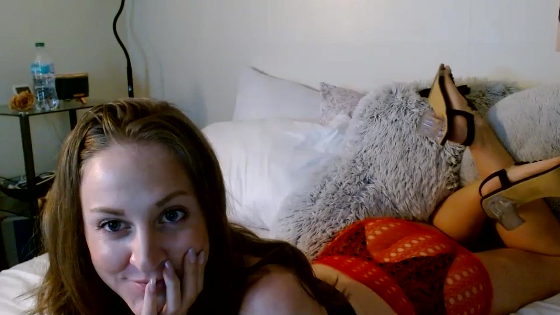 Gallery image thumbnail from HaileyKehryn's myfreecams stream on, 08/08/2024, 14:24 image 4 of 20
