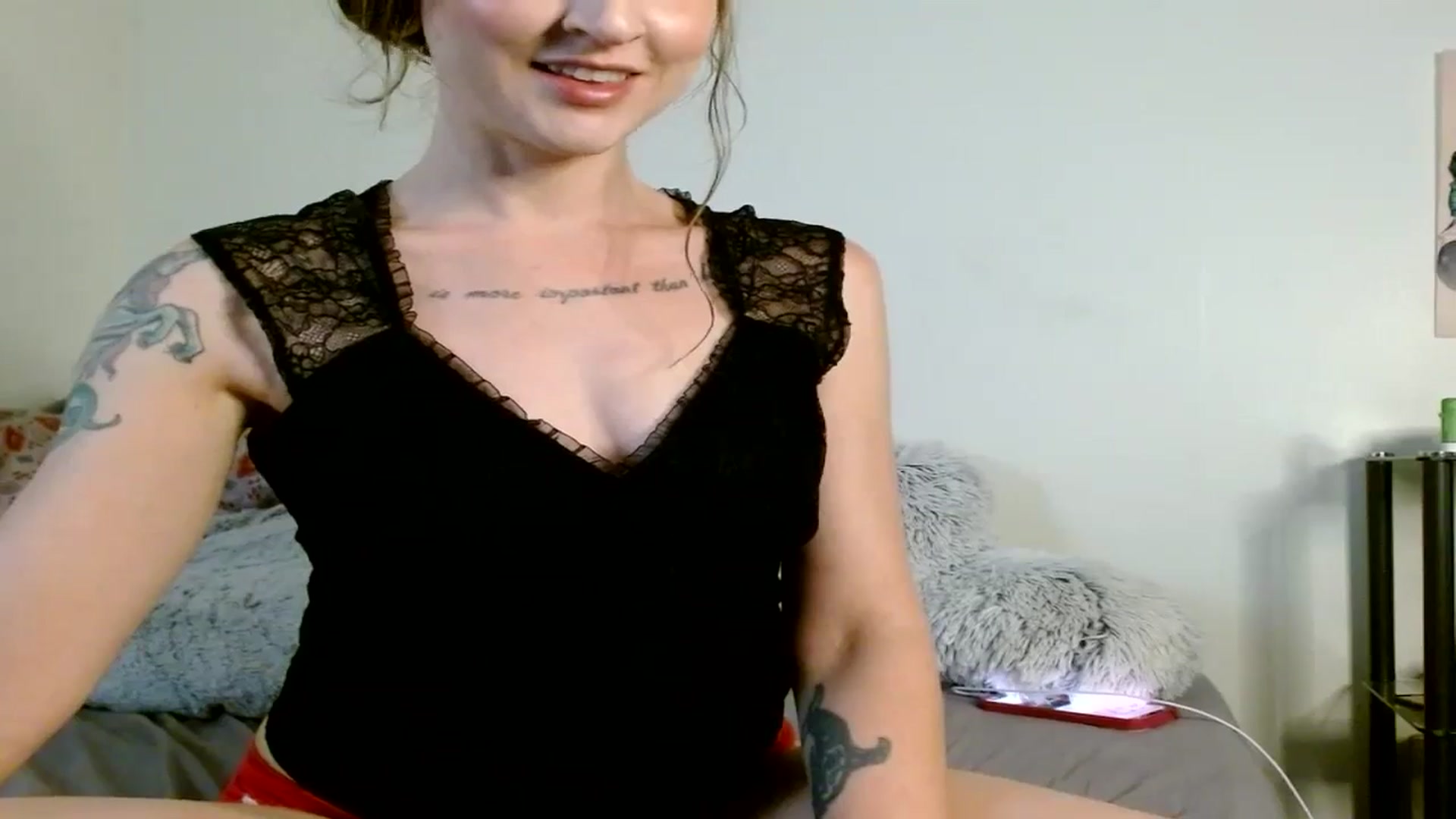 Gallery image thumbnail from HaileyKehryn's myfreecams stream on, 09/12/2024, 24:19 image 4 of 20