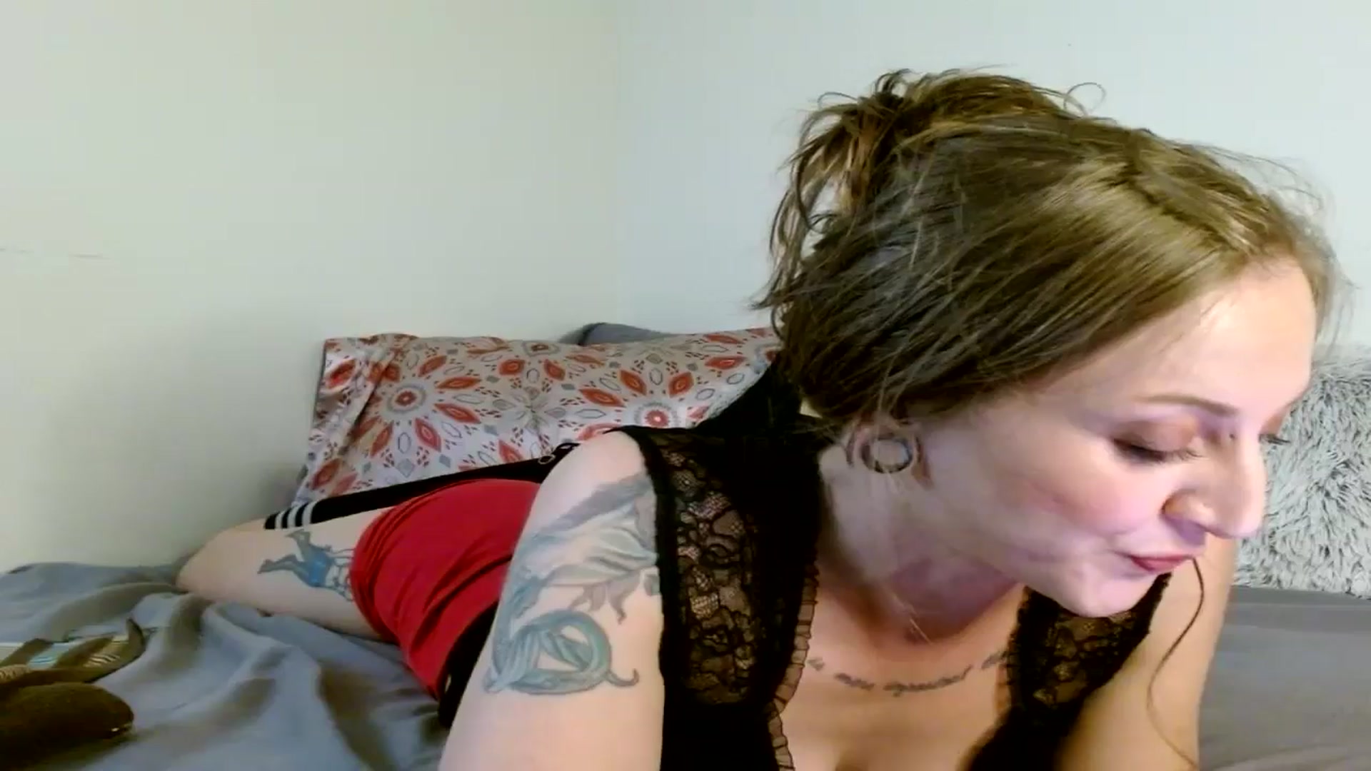 Gallery image thumbnail from HaileyKehryn's myfreecams stream on, 09/12/2024, 24:19 image 18 of 20
